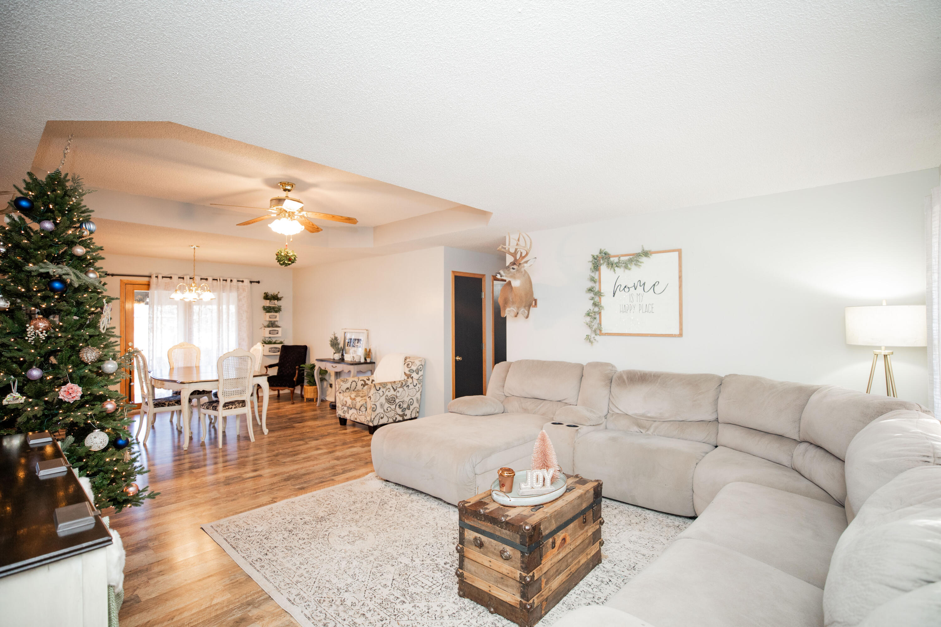 2323 West College Drive Property Photo 4