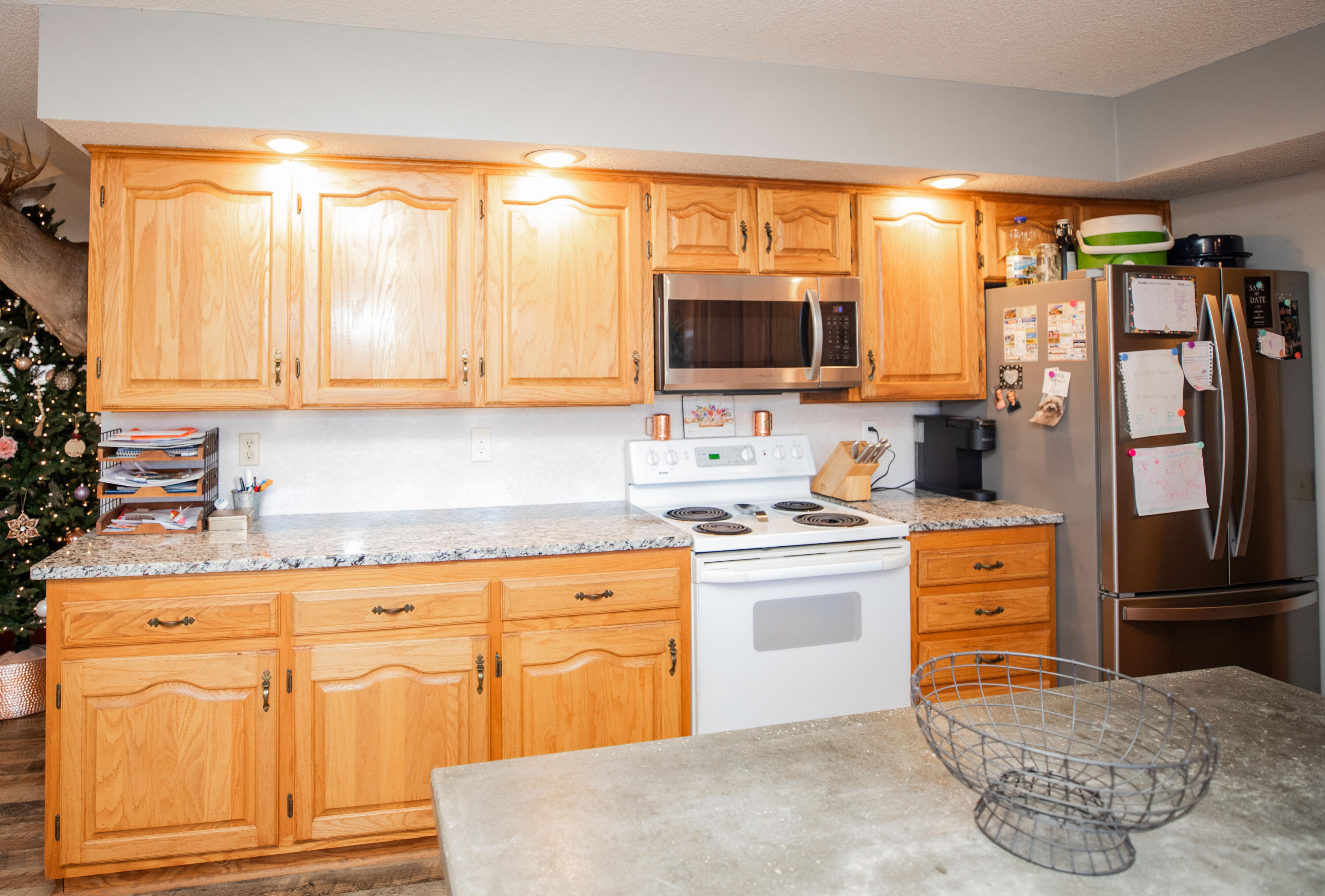 2323 West College Drive Property Photo 10