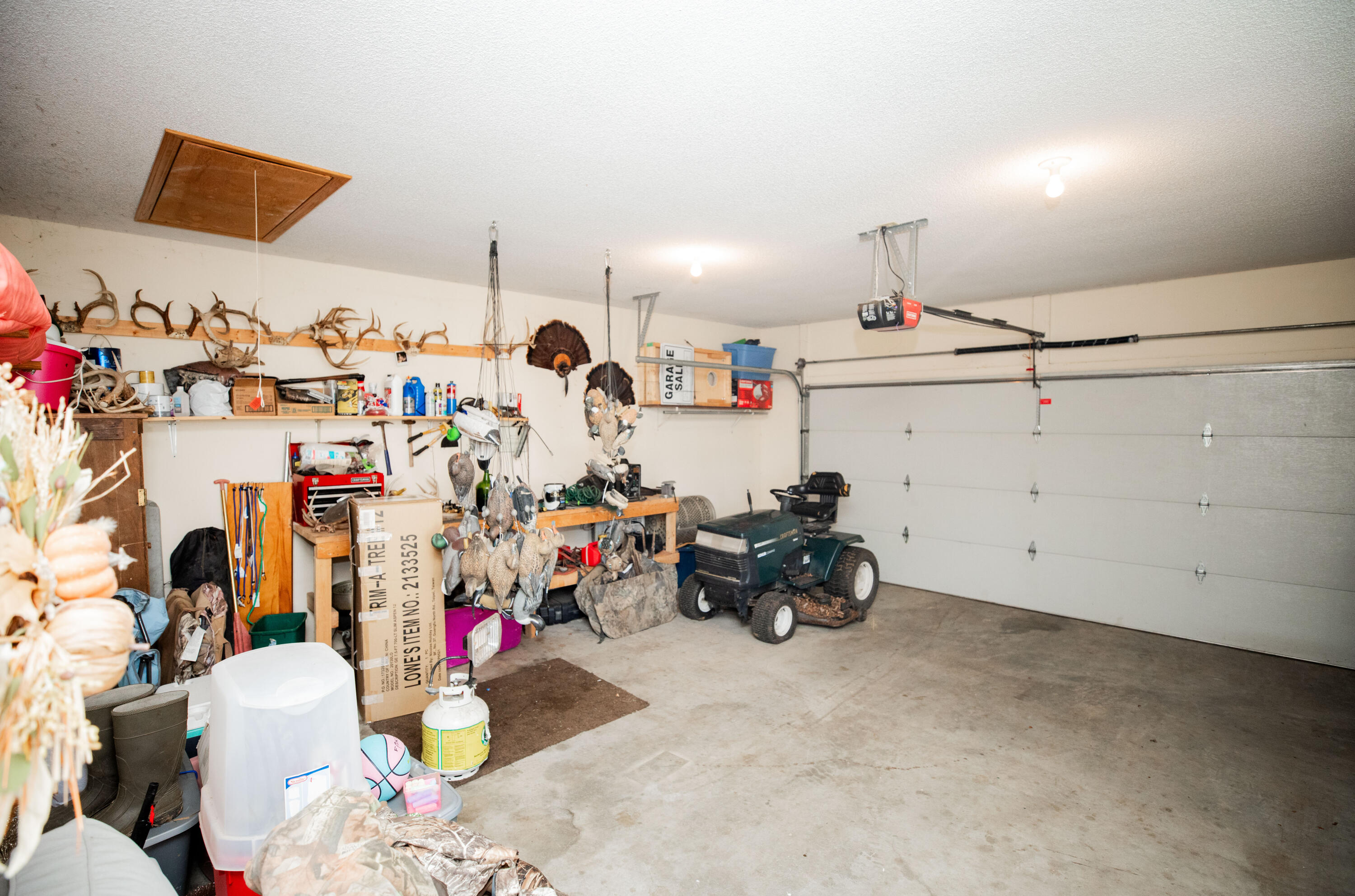 2323 West College Drive Property Photo 28