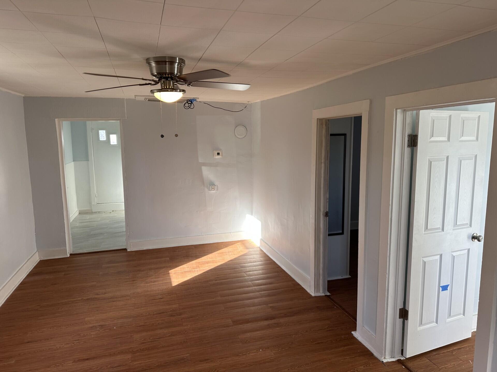 609 South Chicago Place Property Photo 3
