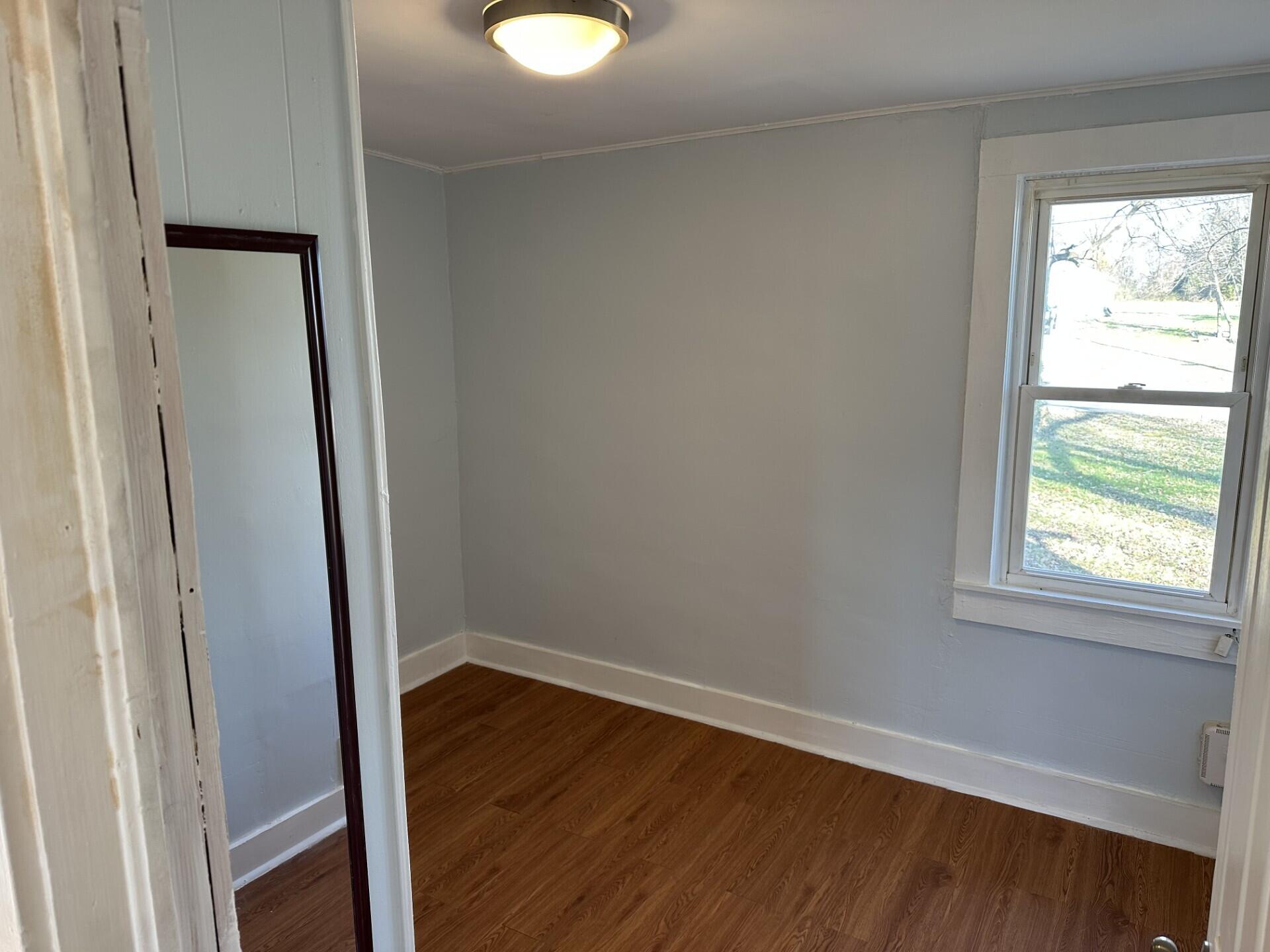609 South Chicago Place Property Photo 6