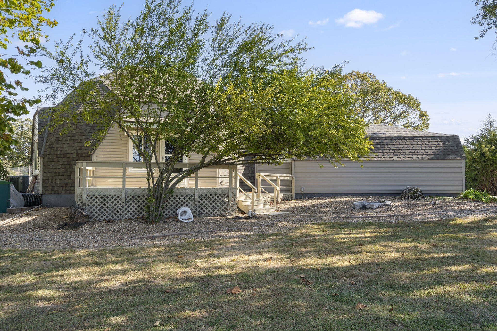 443 Wildflower Lane Property Photo 3