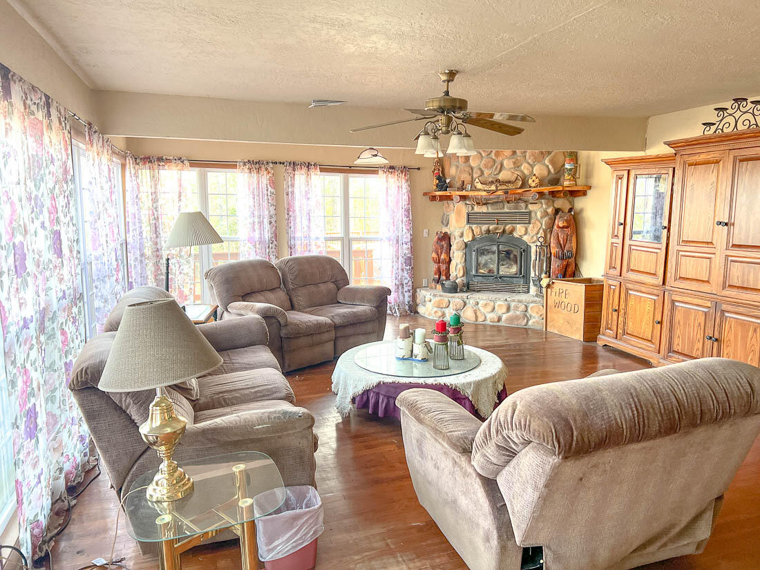 220 Cove Circle Property Photo 13