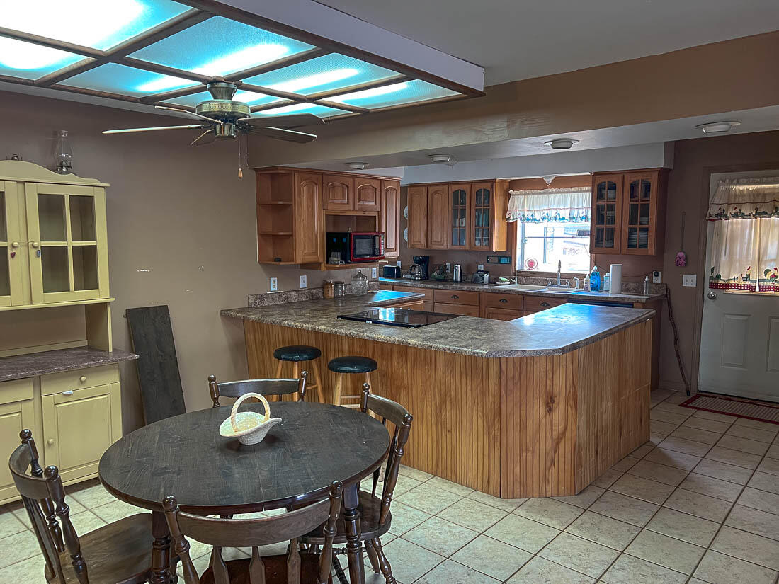 220 Cove Circle Property Photo 15