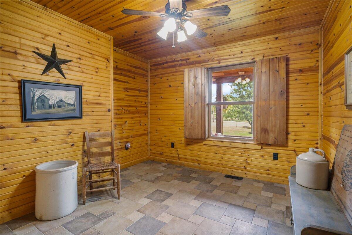 74 New Hope Road Property Photo 23