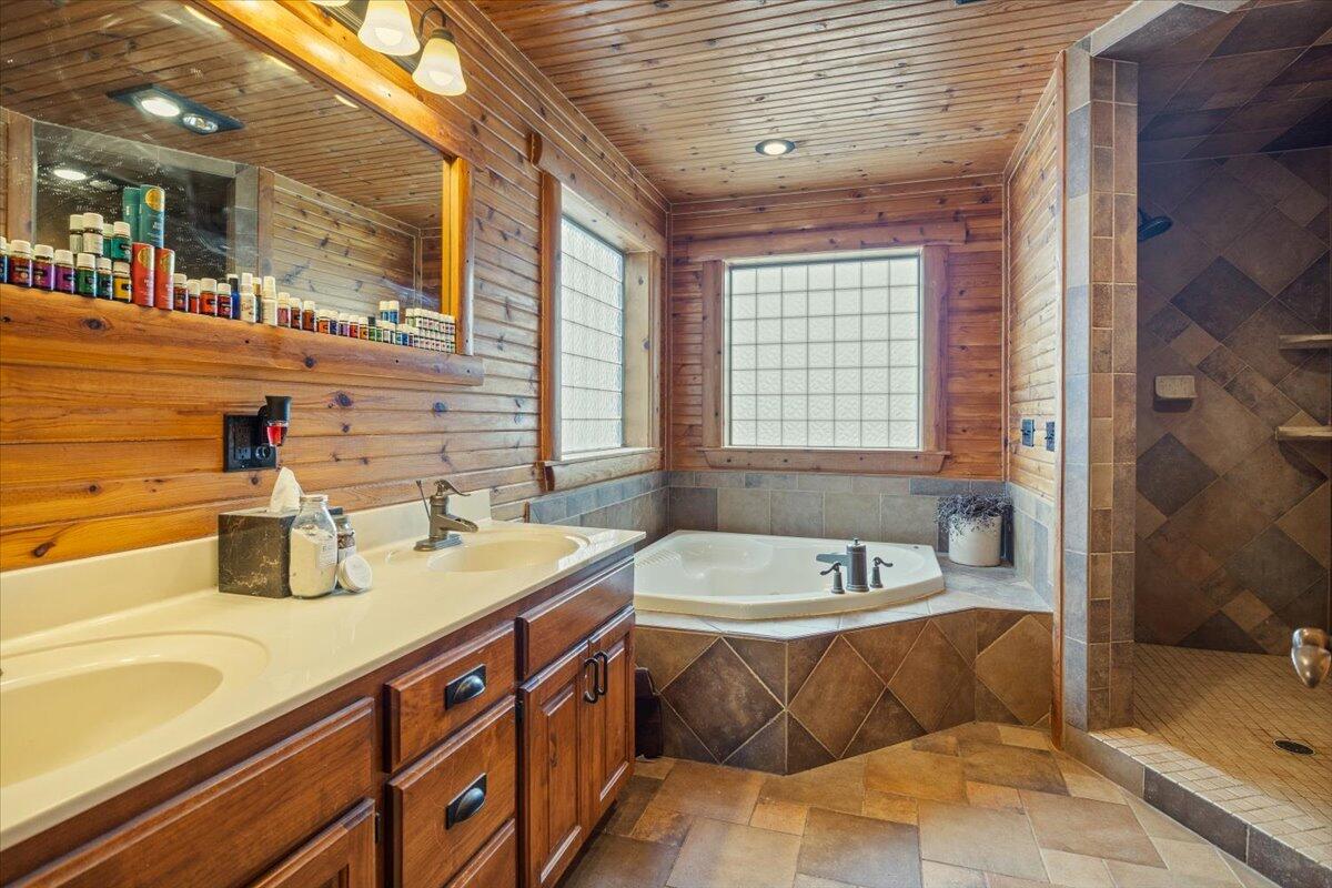 74 New Hope Road Property Photo 29