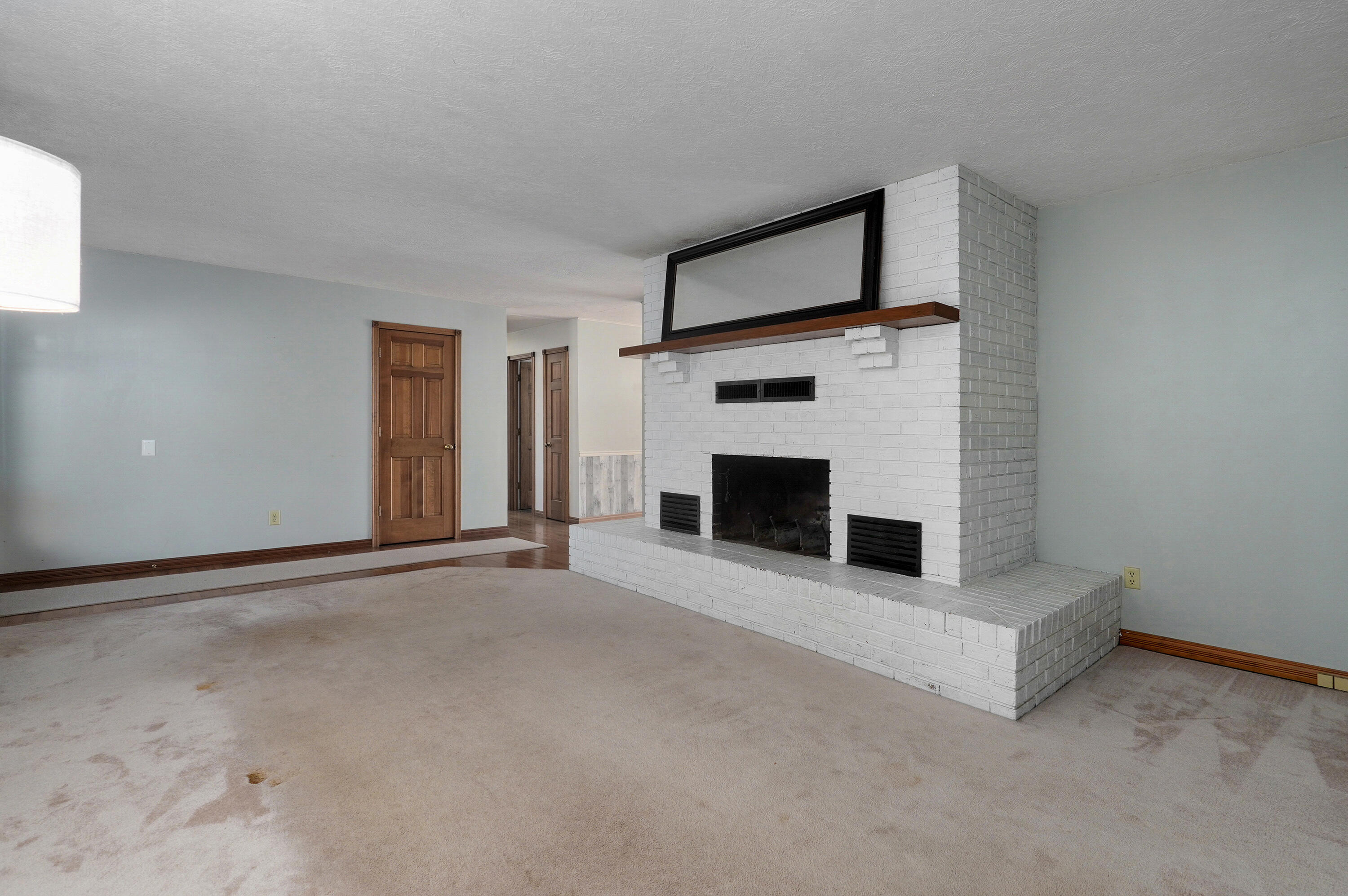 4471 West Weaver Road Property Photo 6