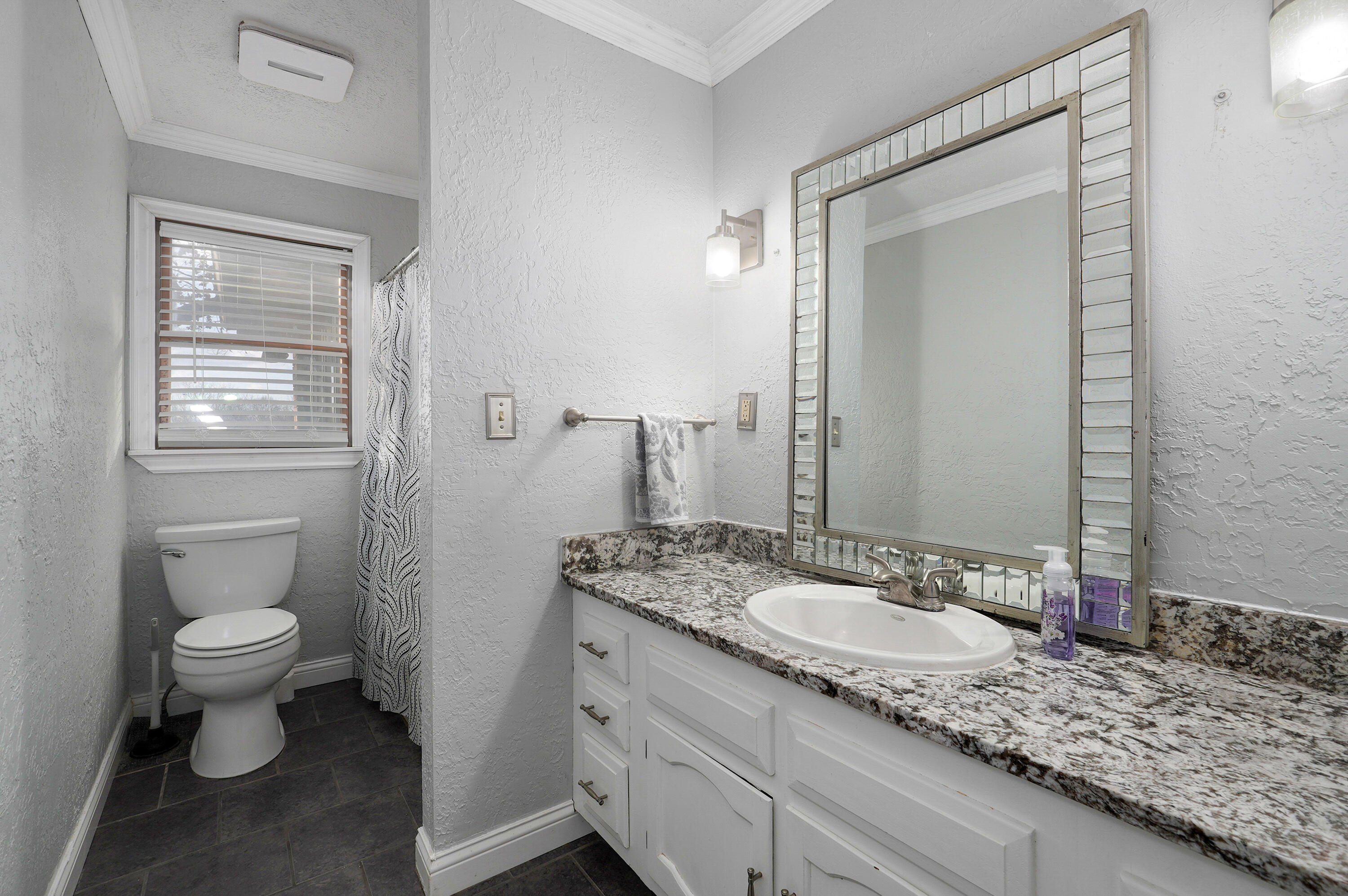 4471 West Weaver Road Property Photo 16