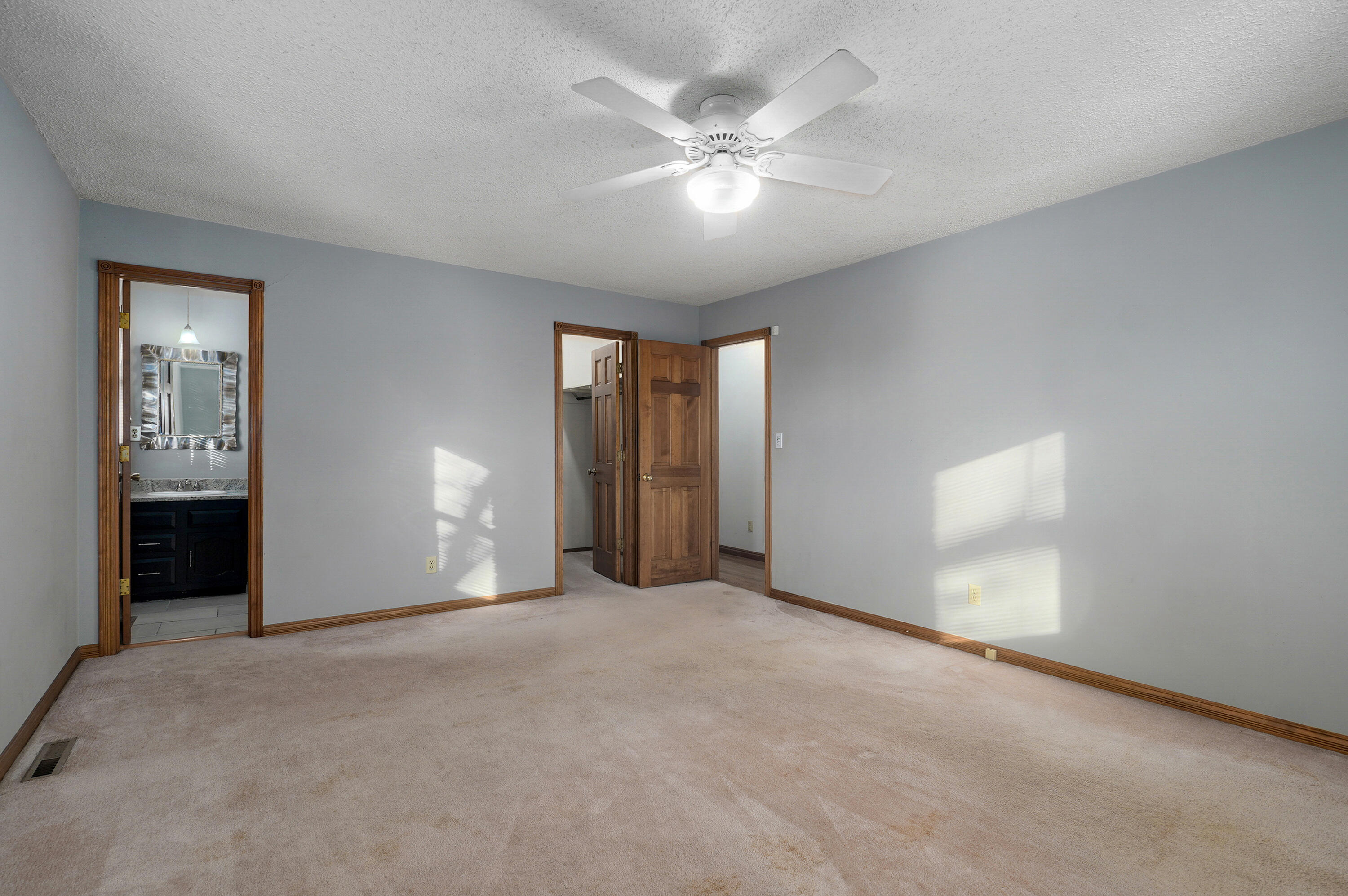 4471 West Weaver Road Property Photo 17