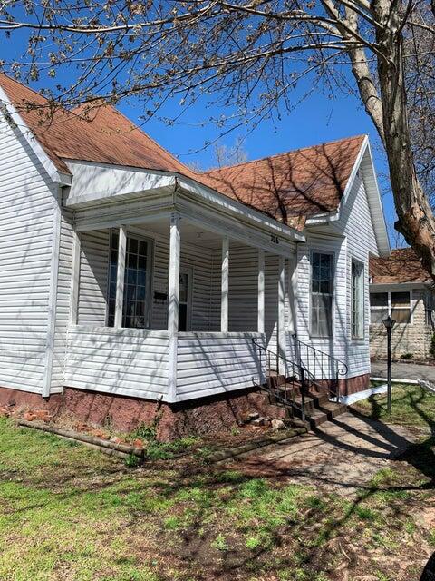 706 North Central Avenue Property Photo 3