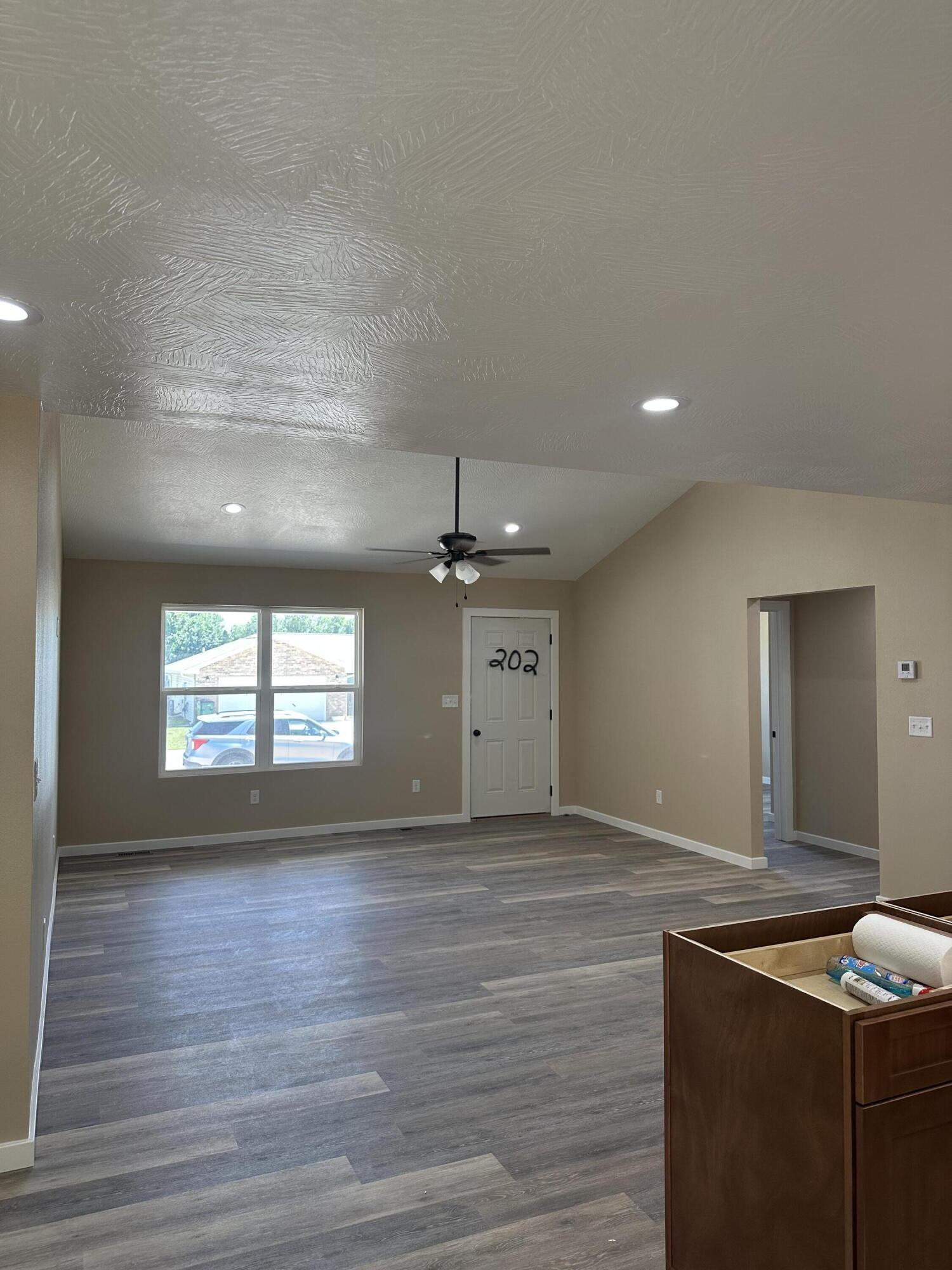 40 Whitley Lane Property Photo 3