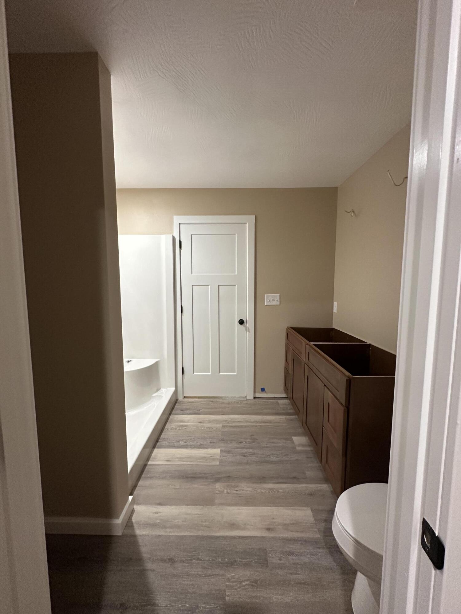 40 Whitley Lane Property Photo 13