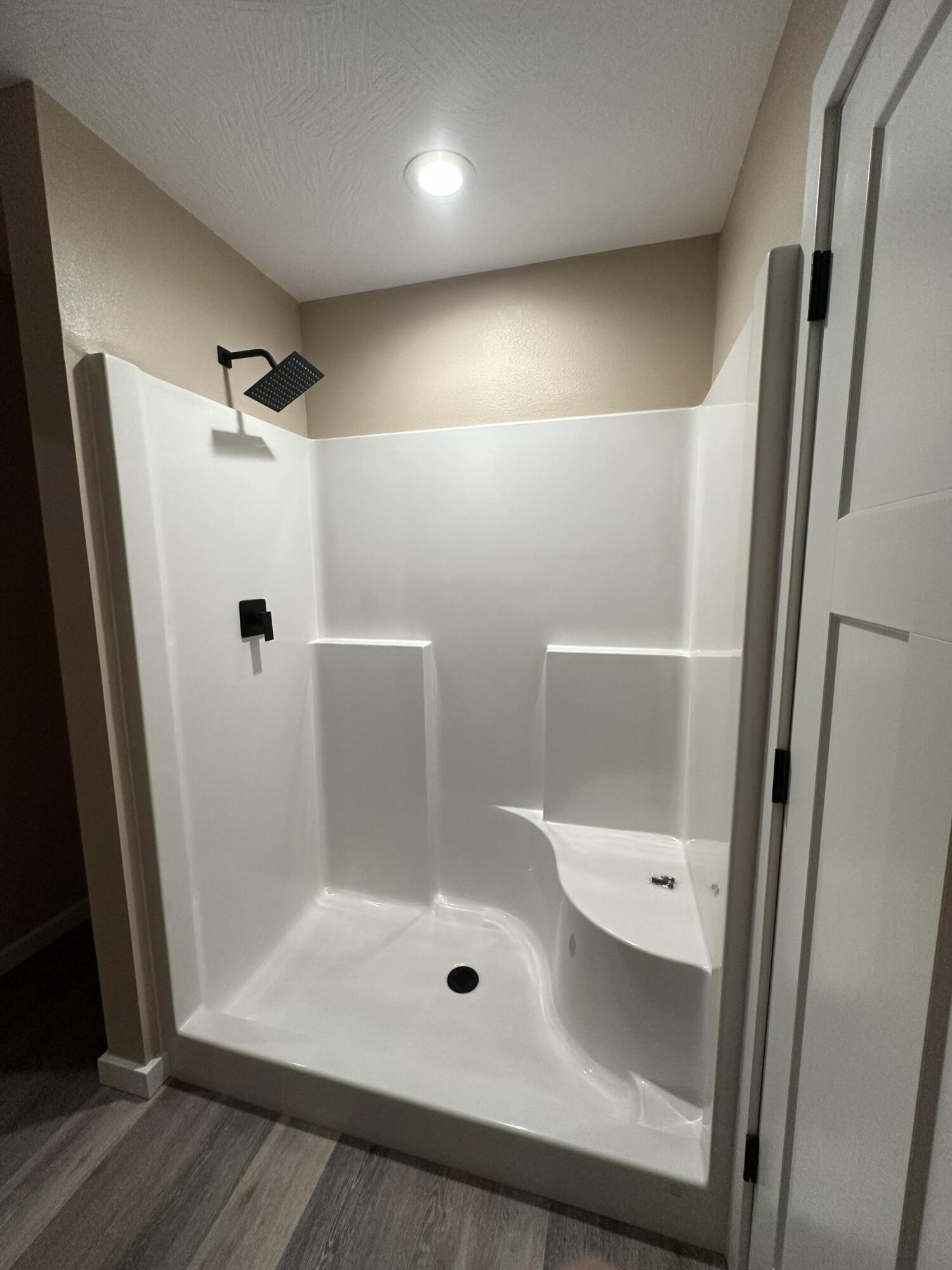 40 Whitley Lane Property Photo 15