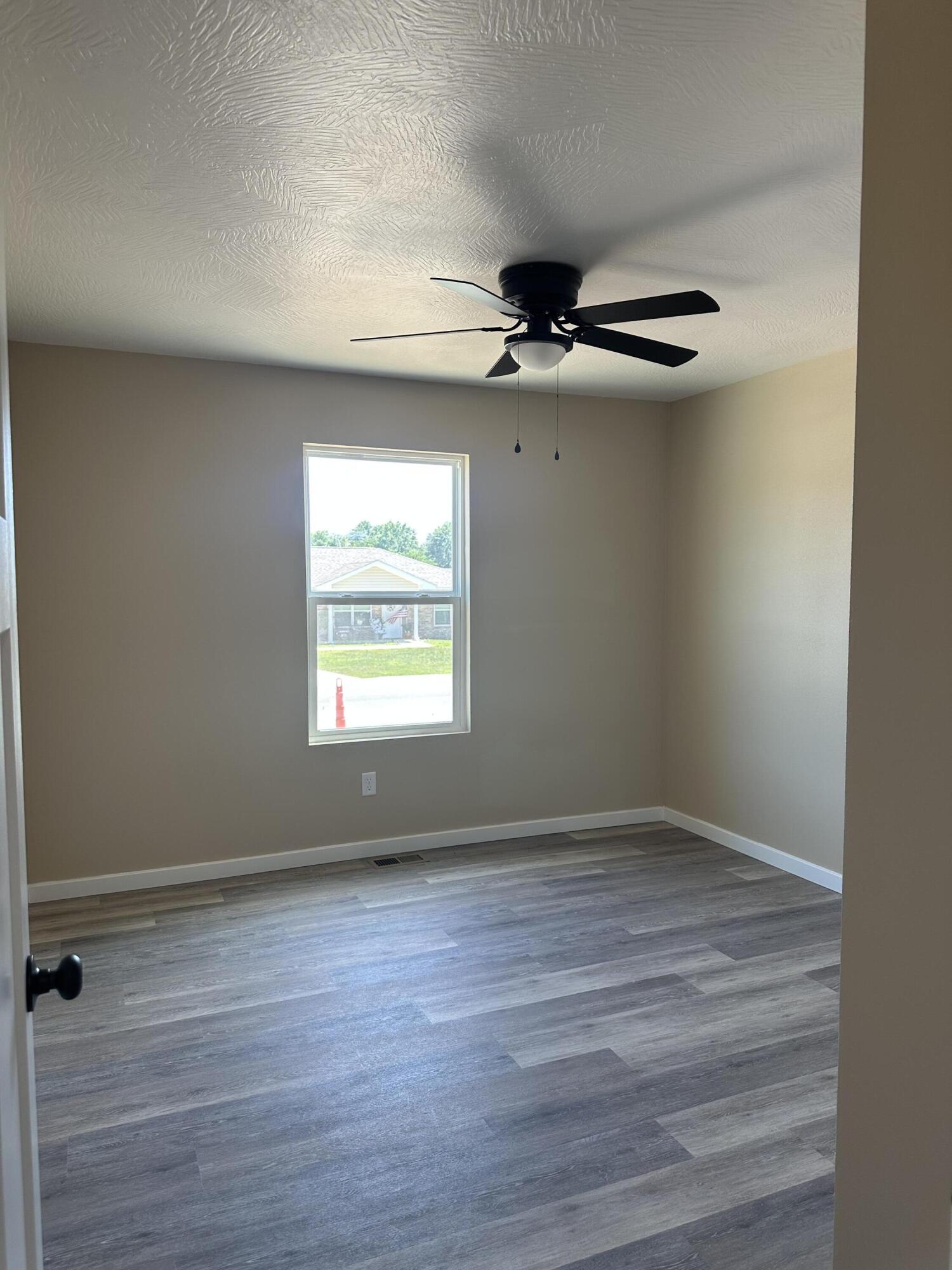 40 Whitley Lane Property Photo 25