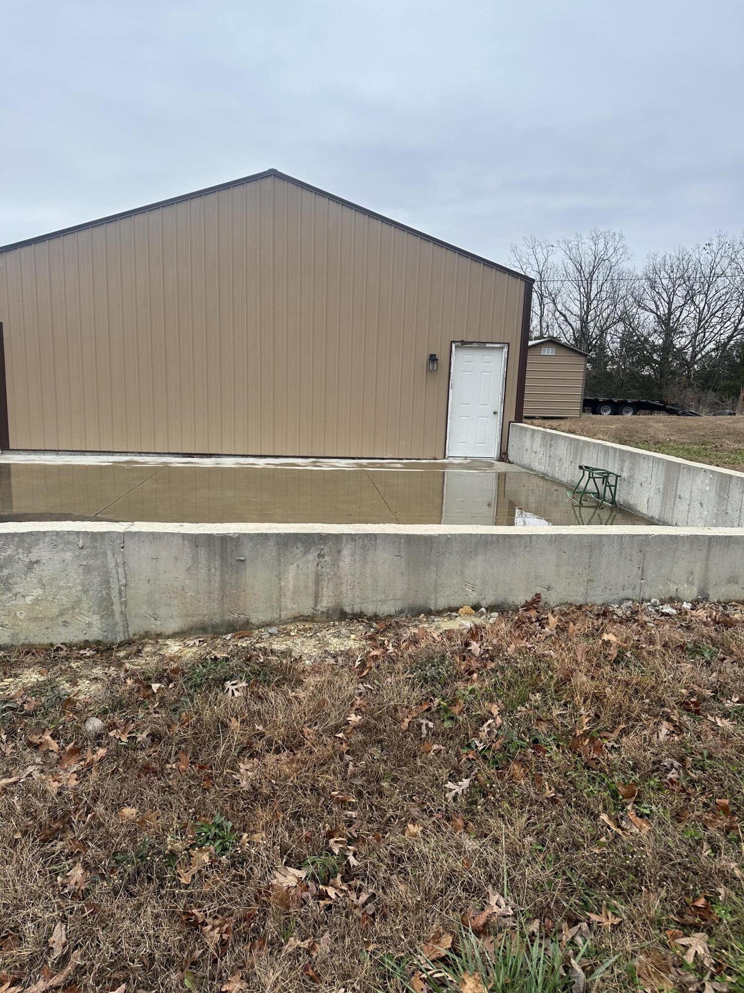 807 Hwy U Property Photo 5