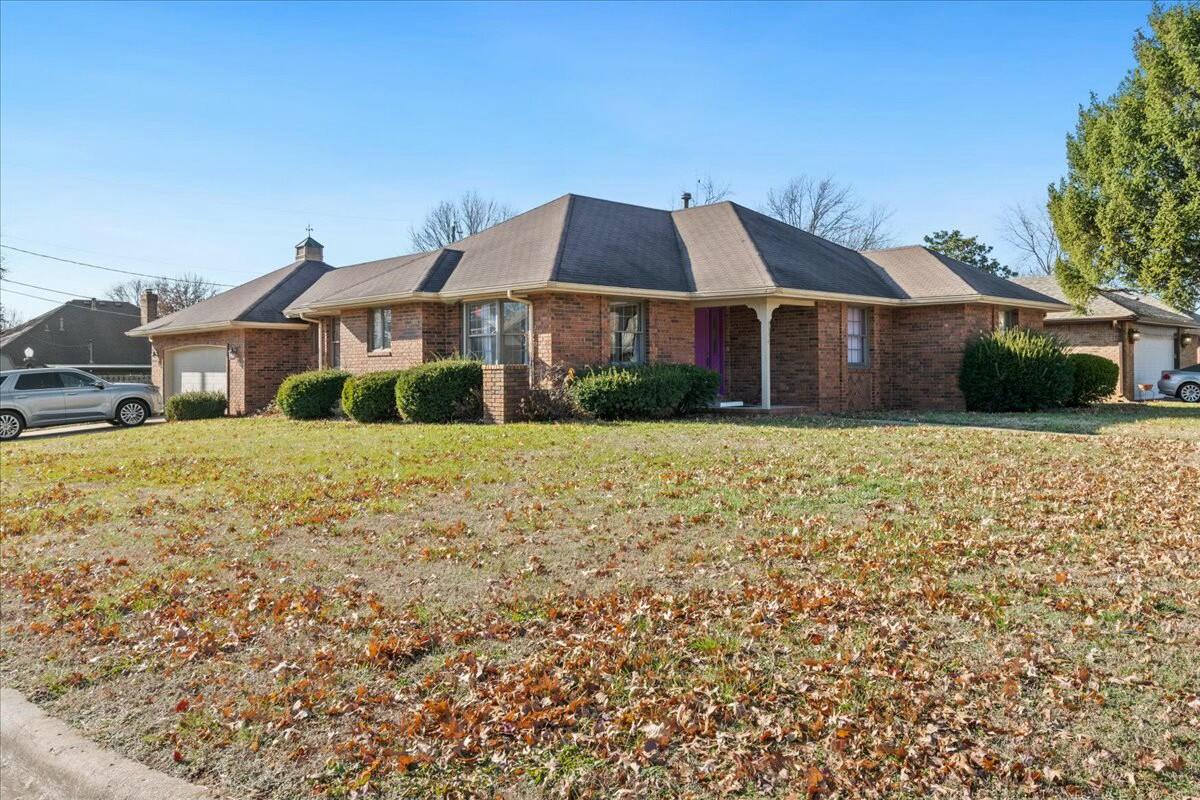 3334 Tracy Court Property Photo 2