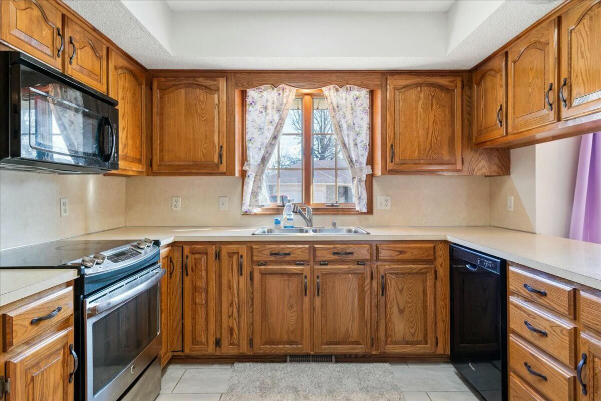 3334 Tracy Court Property Photo 10