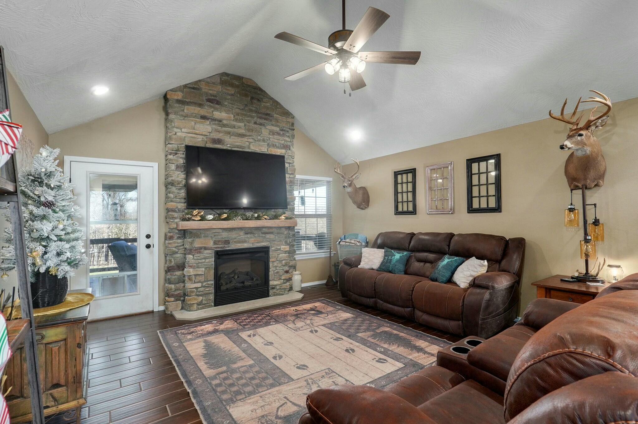 2311 Silver Lake Road Property Photo 7