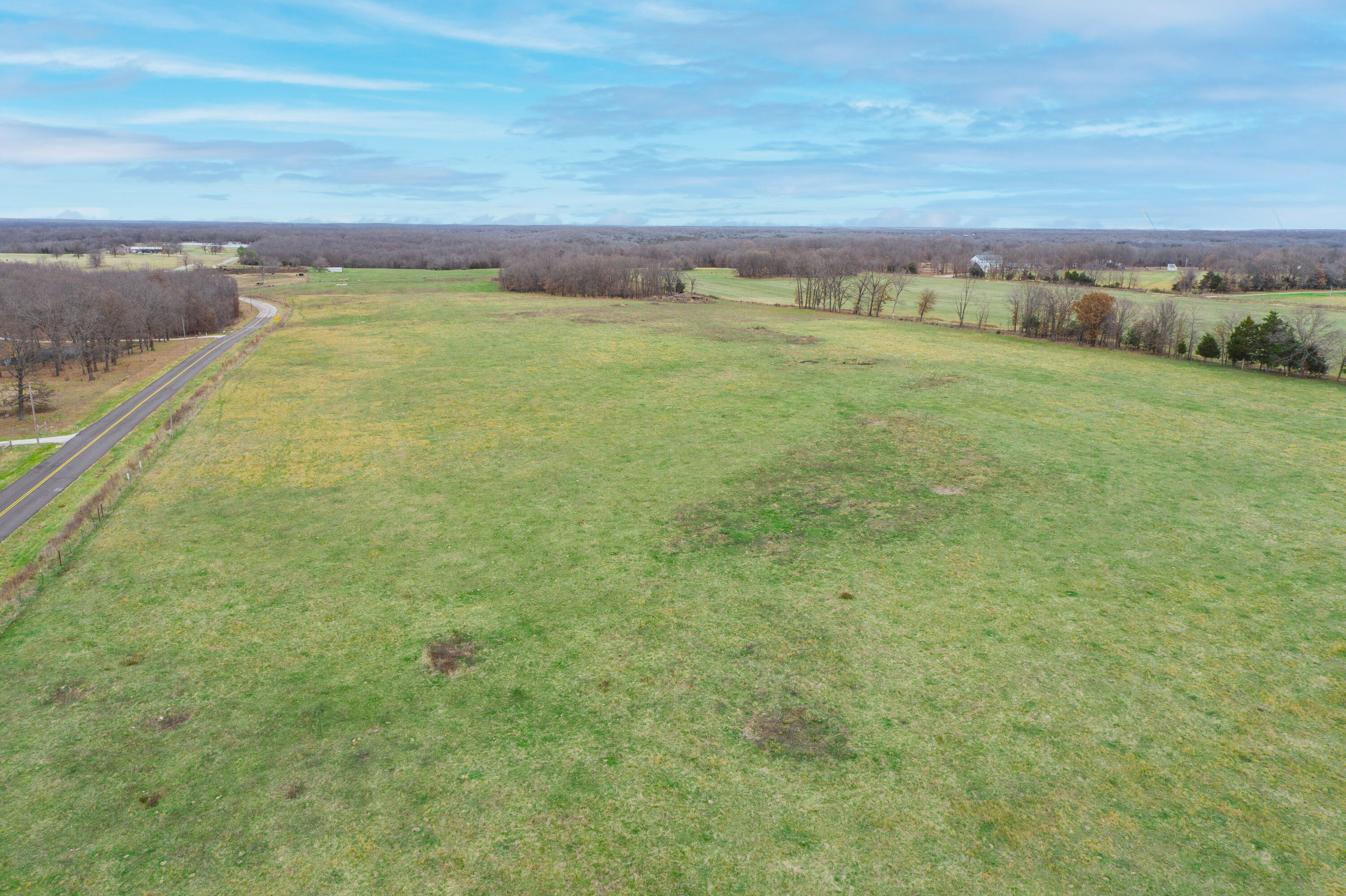 000 Highway W Property Photo 4