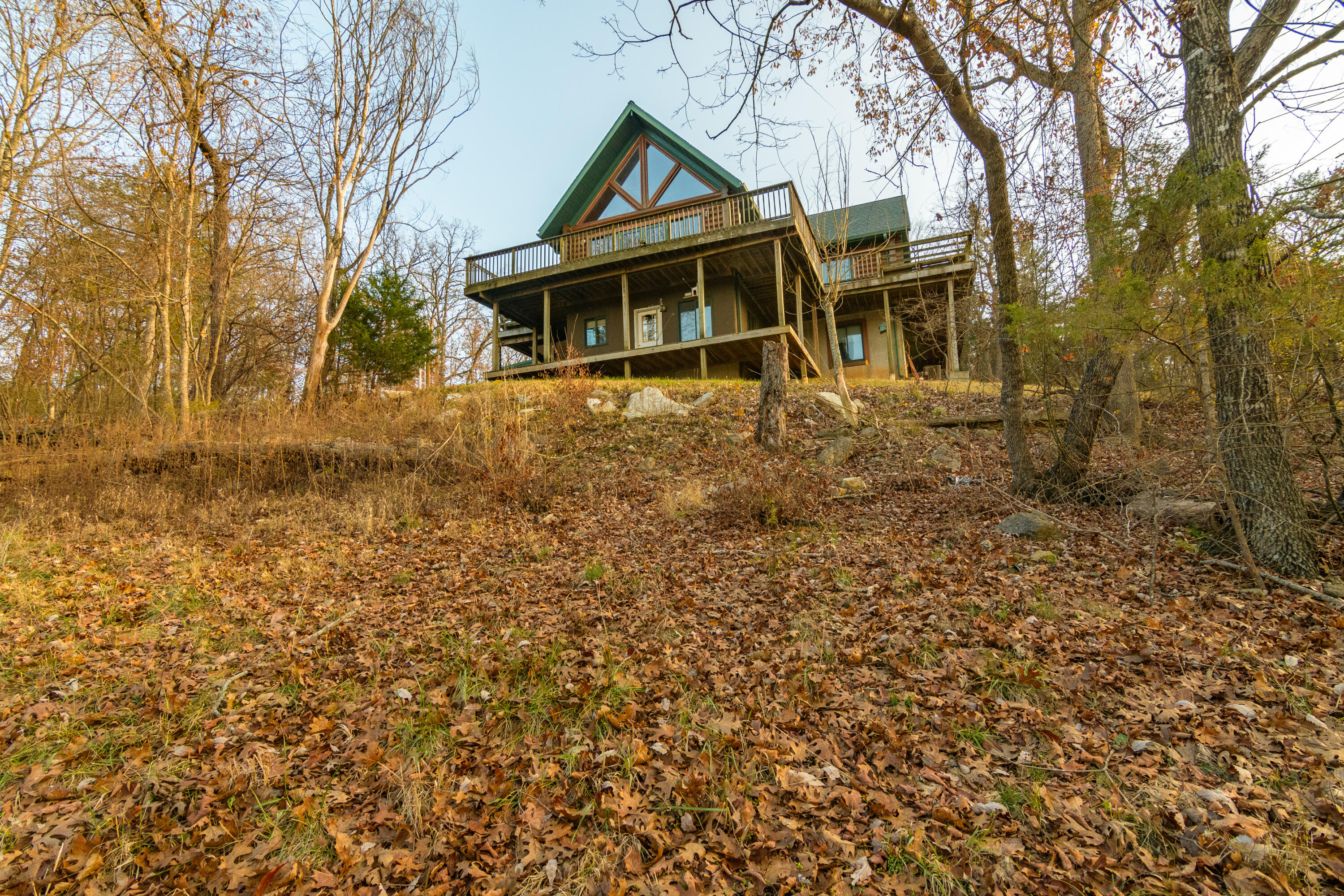 1829 Pokeberry Lane Property Photo 5