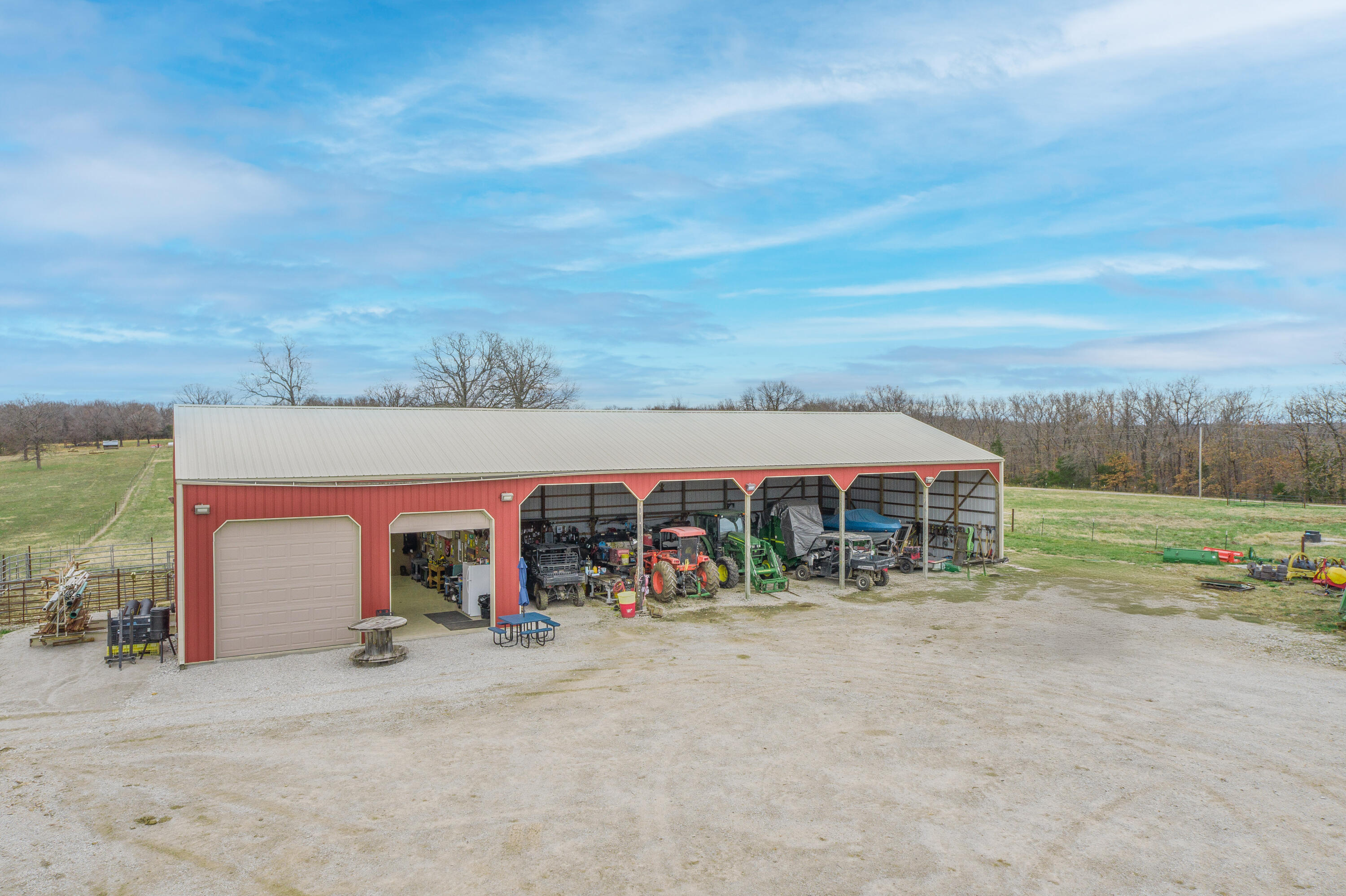 13790 Highway W Property Photo 3