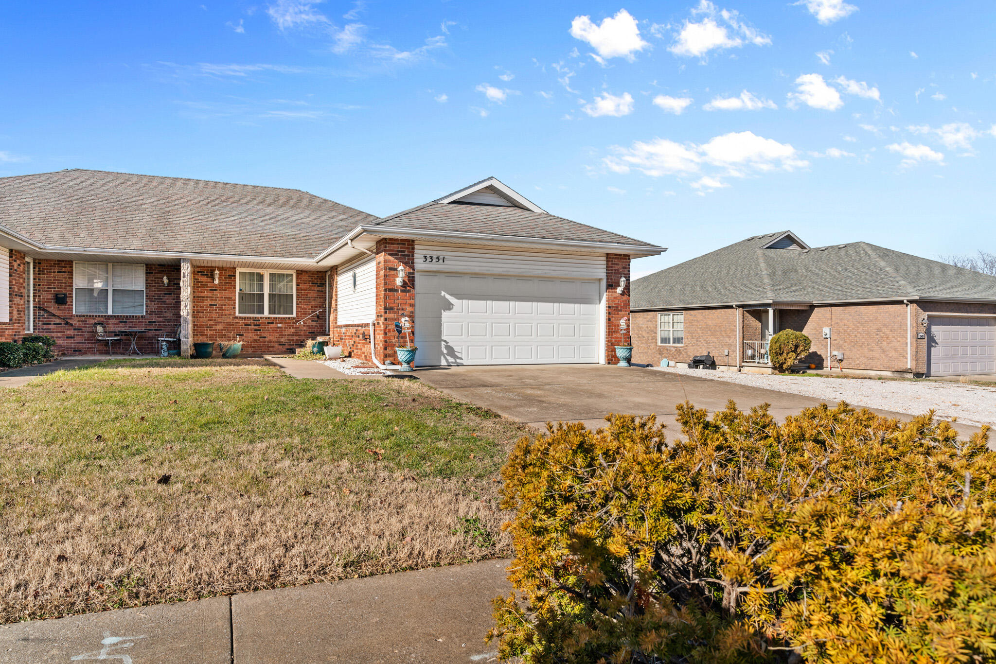 3351 South Parkmont Court Property Photo 2