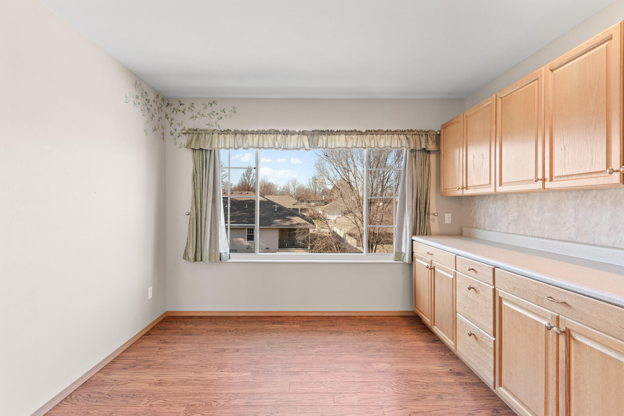 3351 South Parkmont Court Property Photo 10