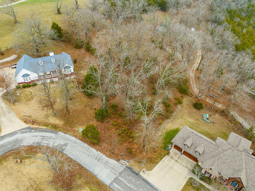 150 White Oak Circle Property Photo 4
