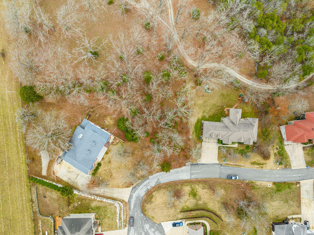 150 White Oak Circle Property Photo 5