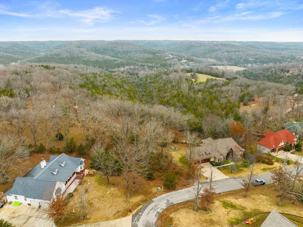 150 White Oak Circle Property Photo 6