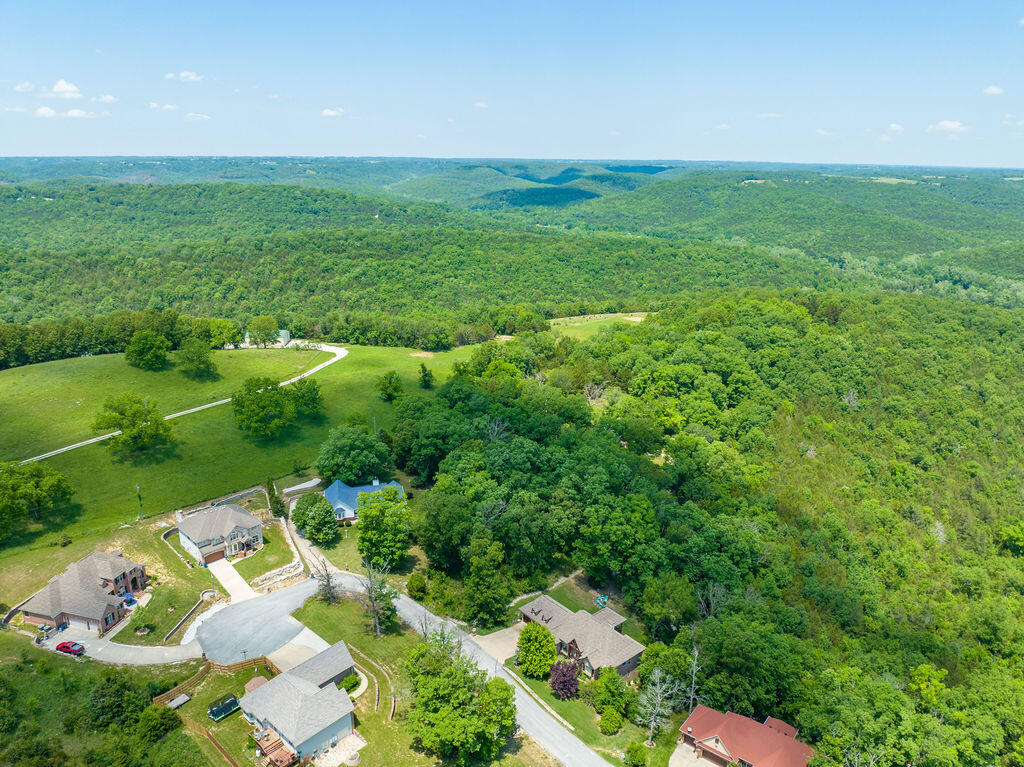 150 White Oak Circle Property Photo 14