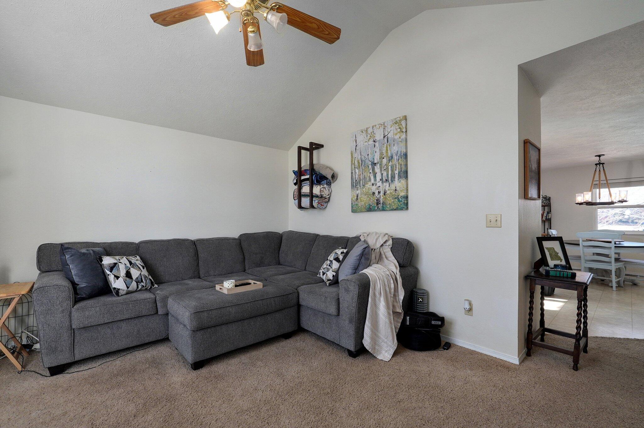 1405 South 17th Avenue Property Photo 6