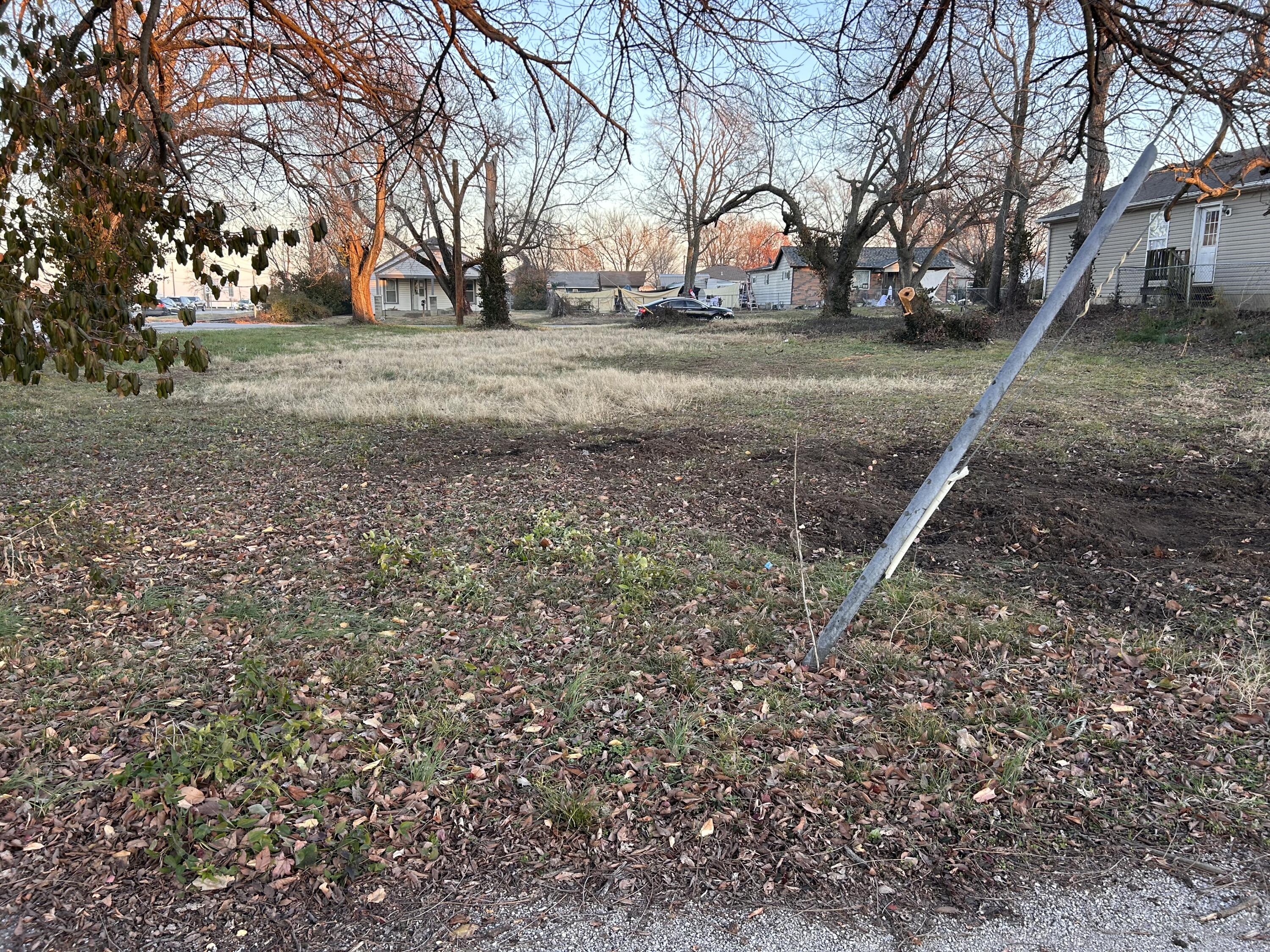 702 South Mckinley Avenue Property Photo 4