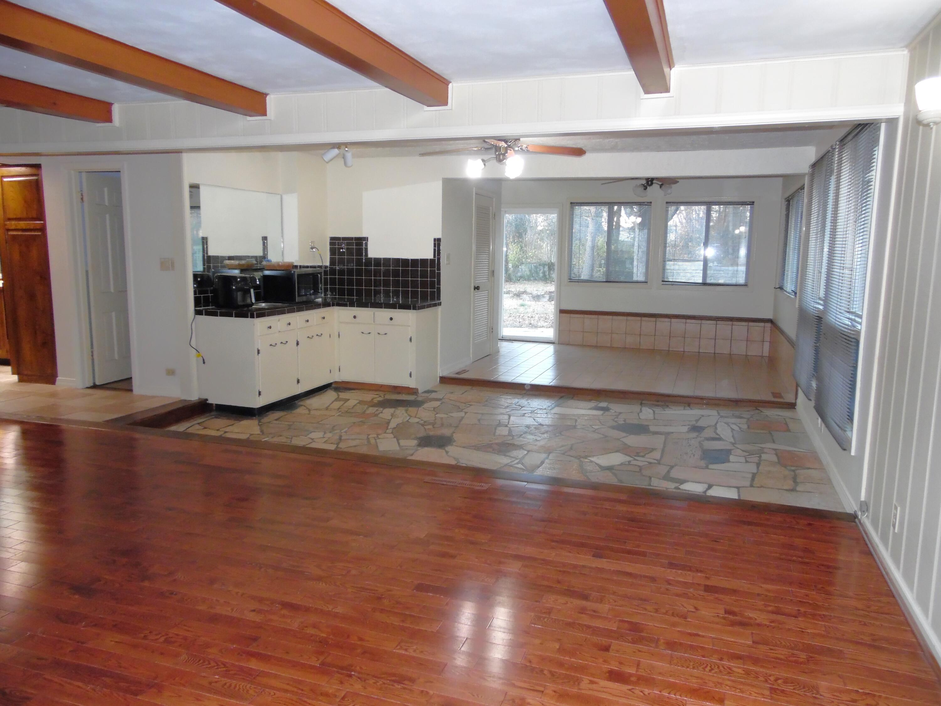 3011 East Lamonta Drive Property Photo 18