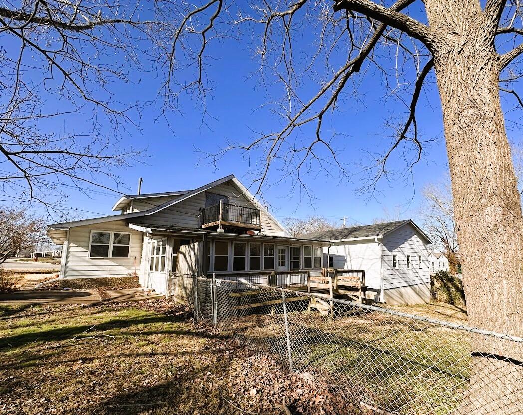 401 North Pine Street Property Photo 2
