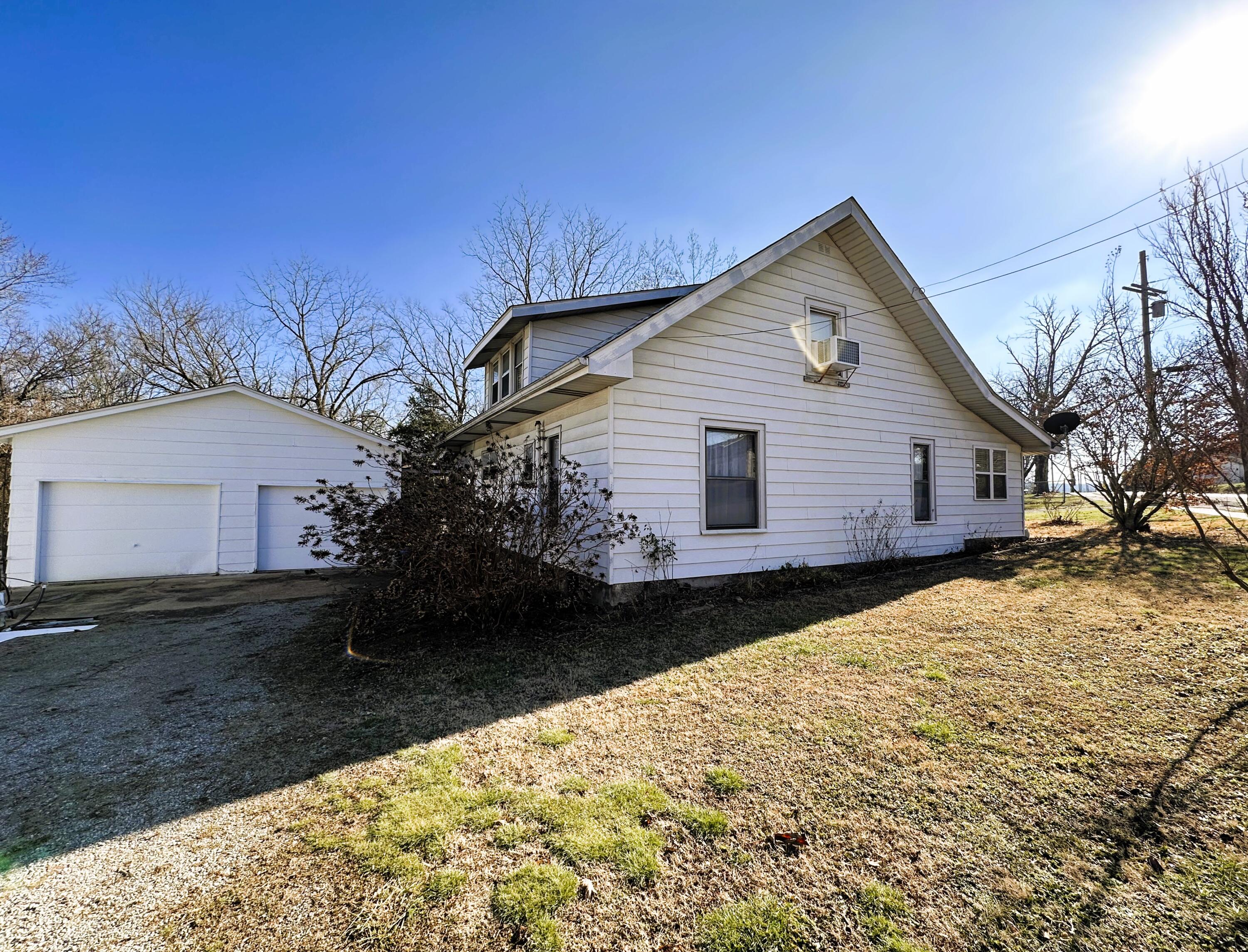401 North Pine Street Property Photo 4