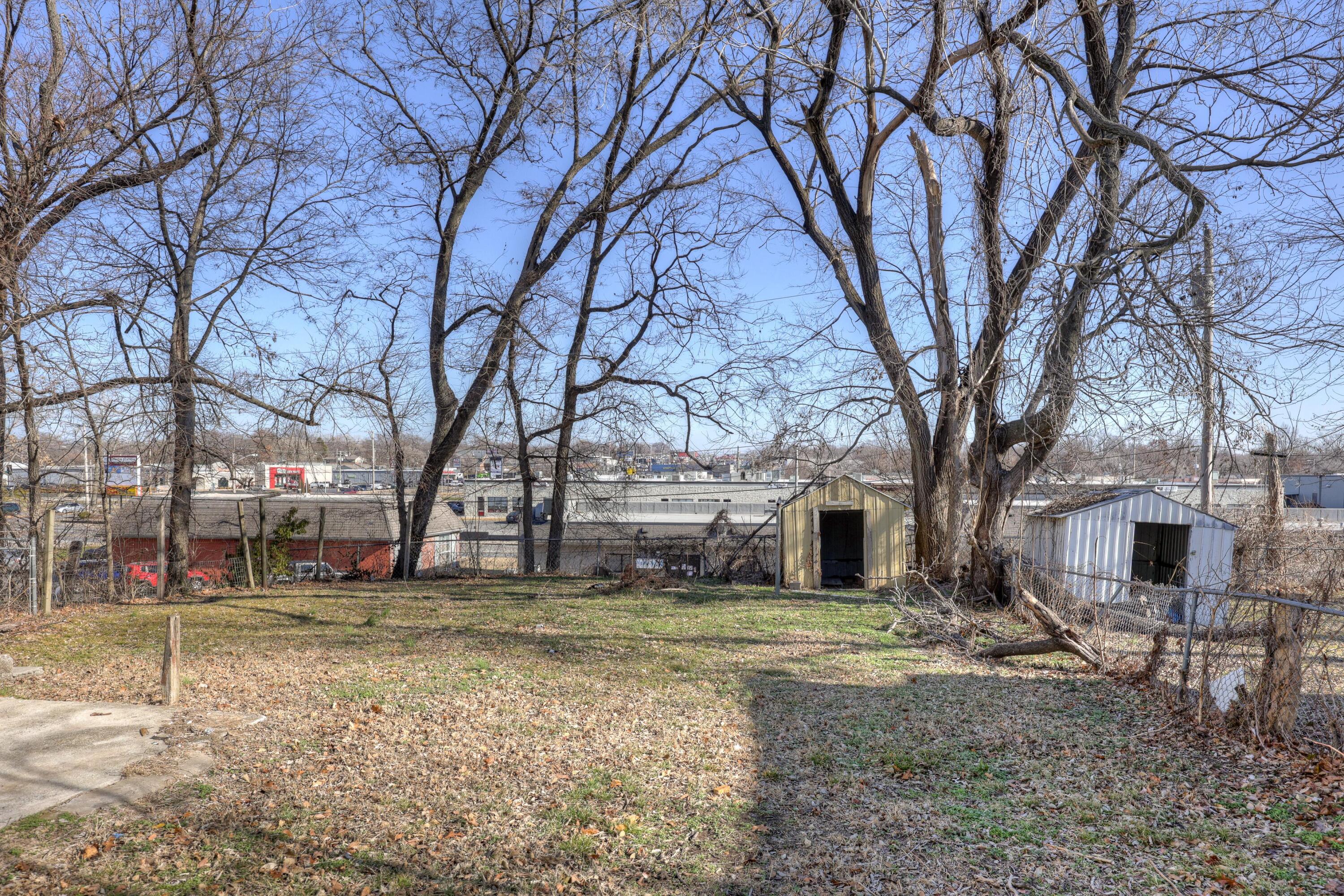 721 Indiana Avenue Property Photo 2