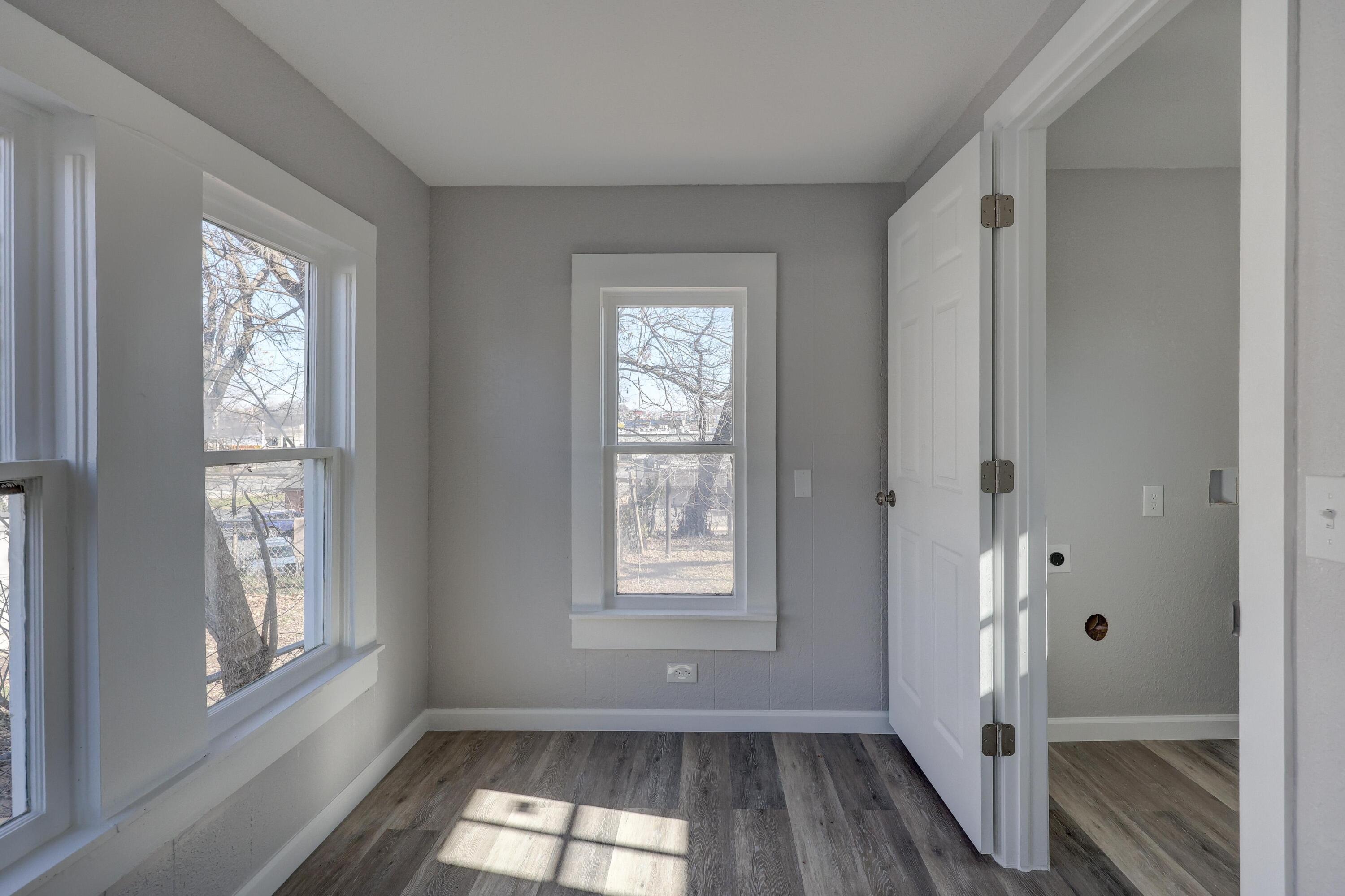 721 Indiana Avenue Property Photo 11