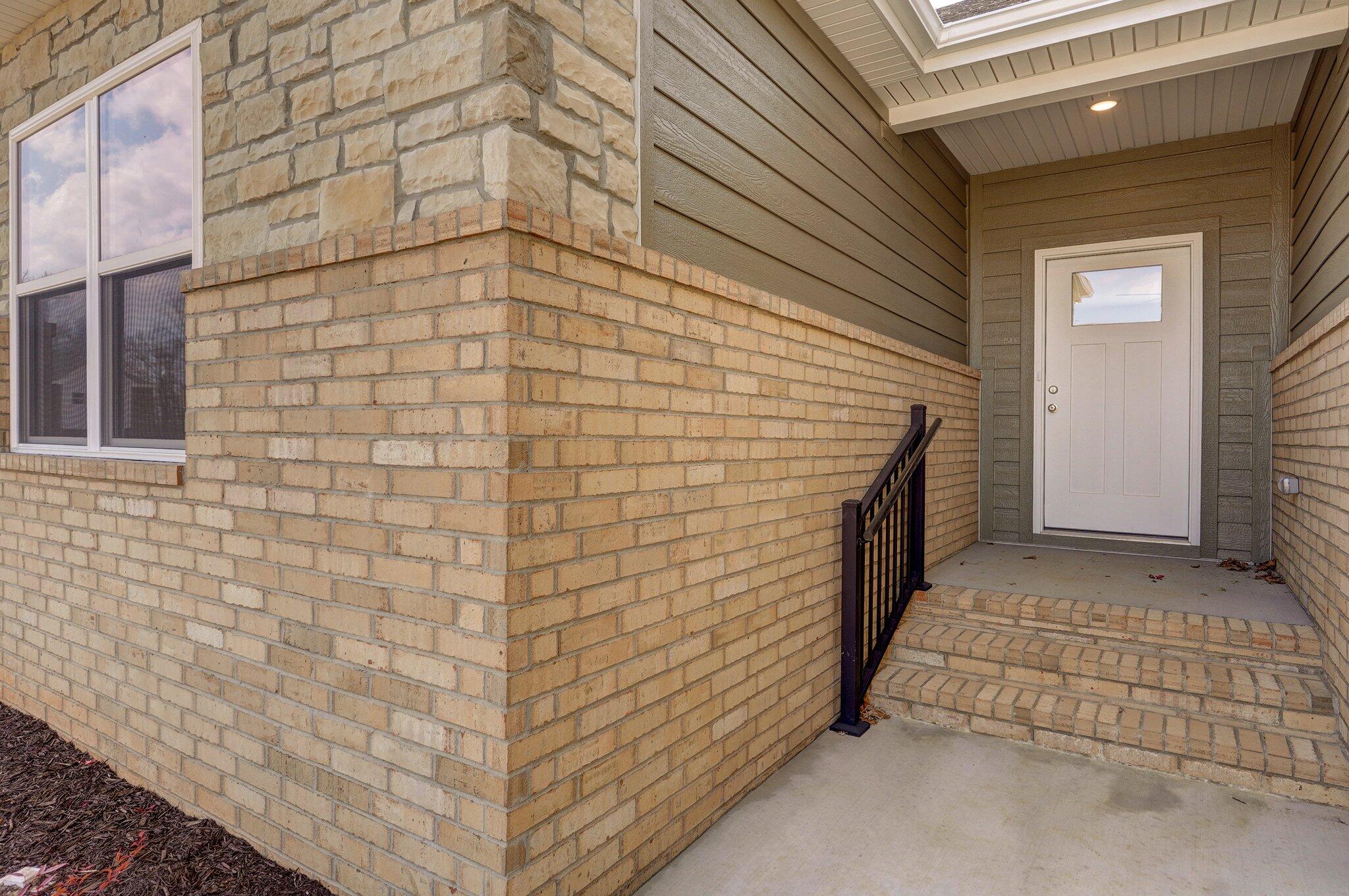 611 North Quantum Court Property Photo 2