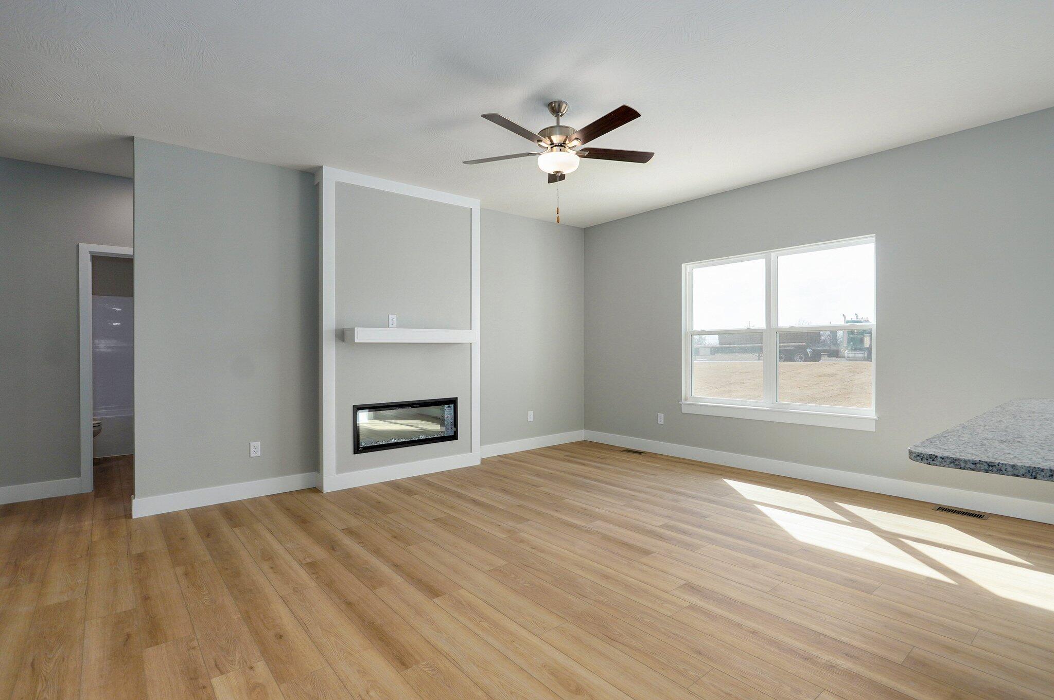 611 North Quantum Court Property Photo 6
