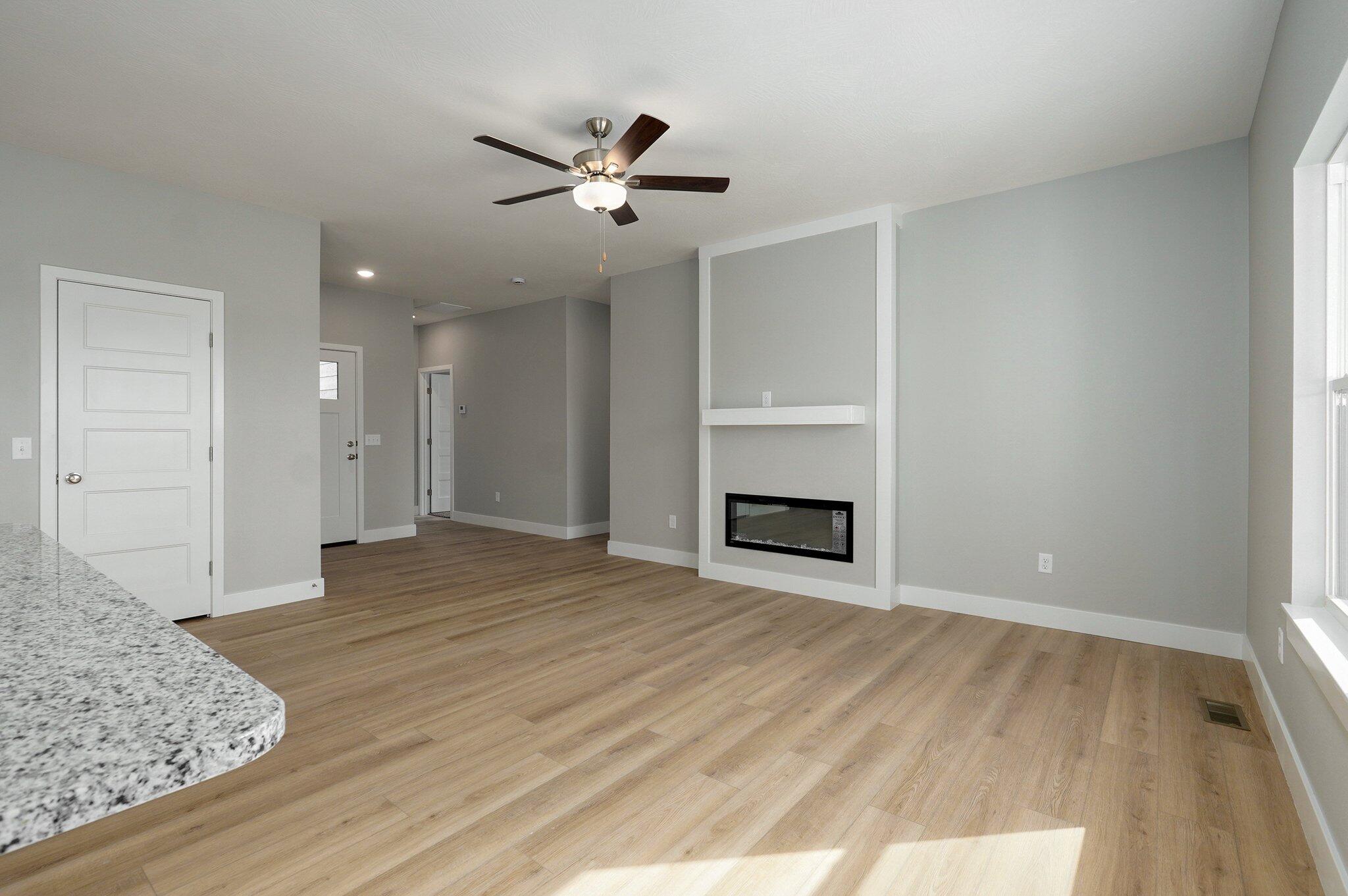 611 North Quantum Court Property Photo 7