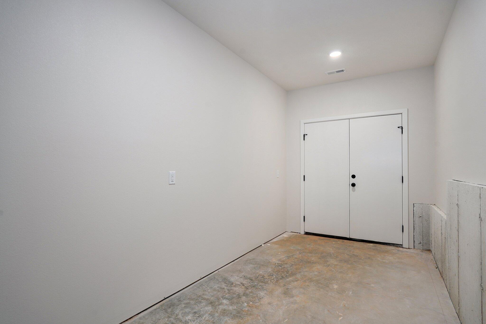 618 North Quantum Drive Property Photo 34
