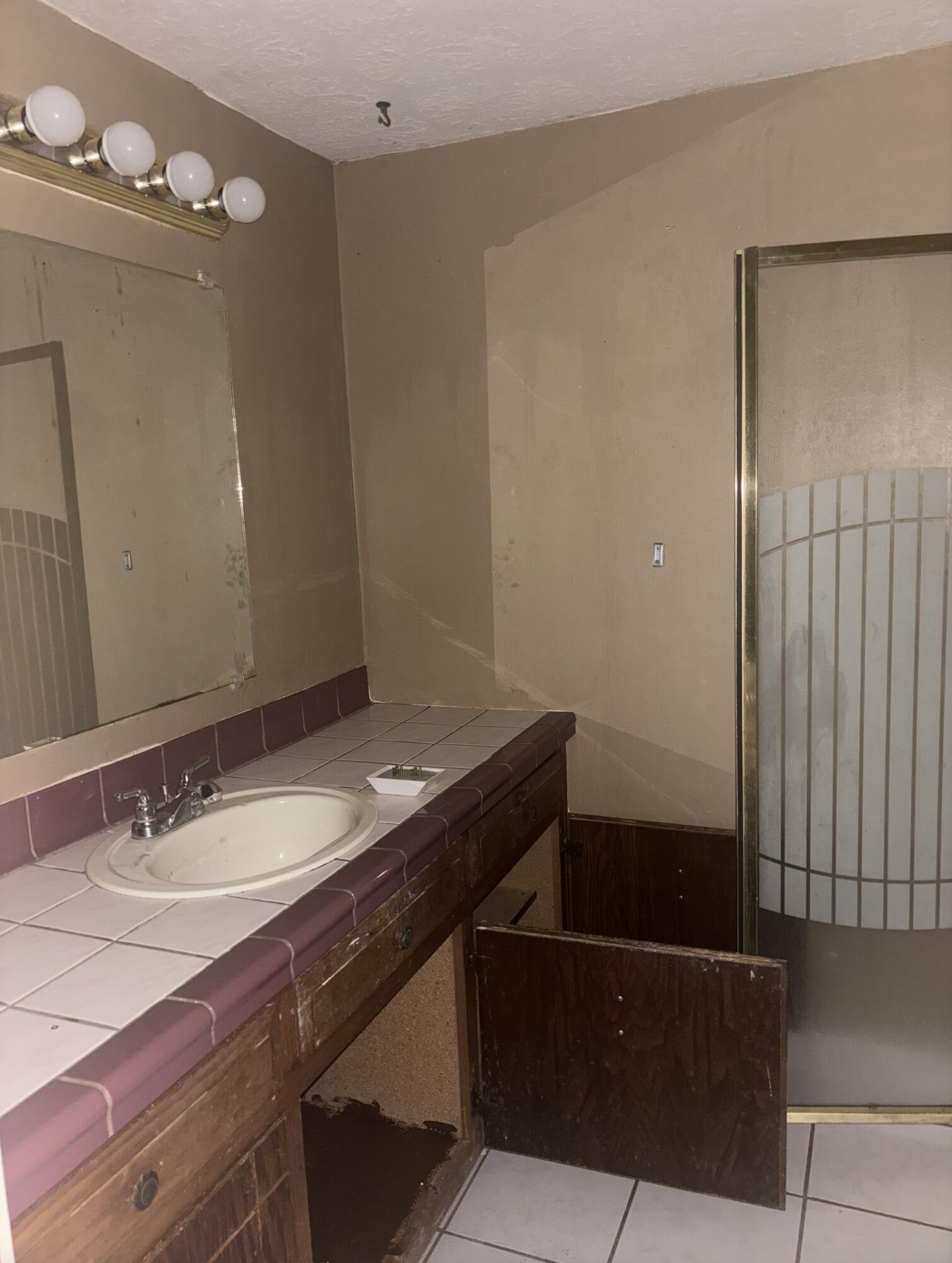 6830 West Lone Oak Street Property Photo 6
