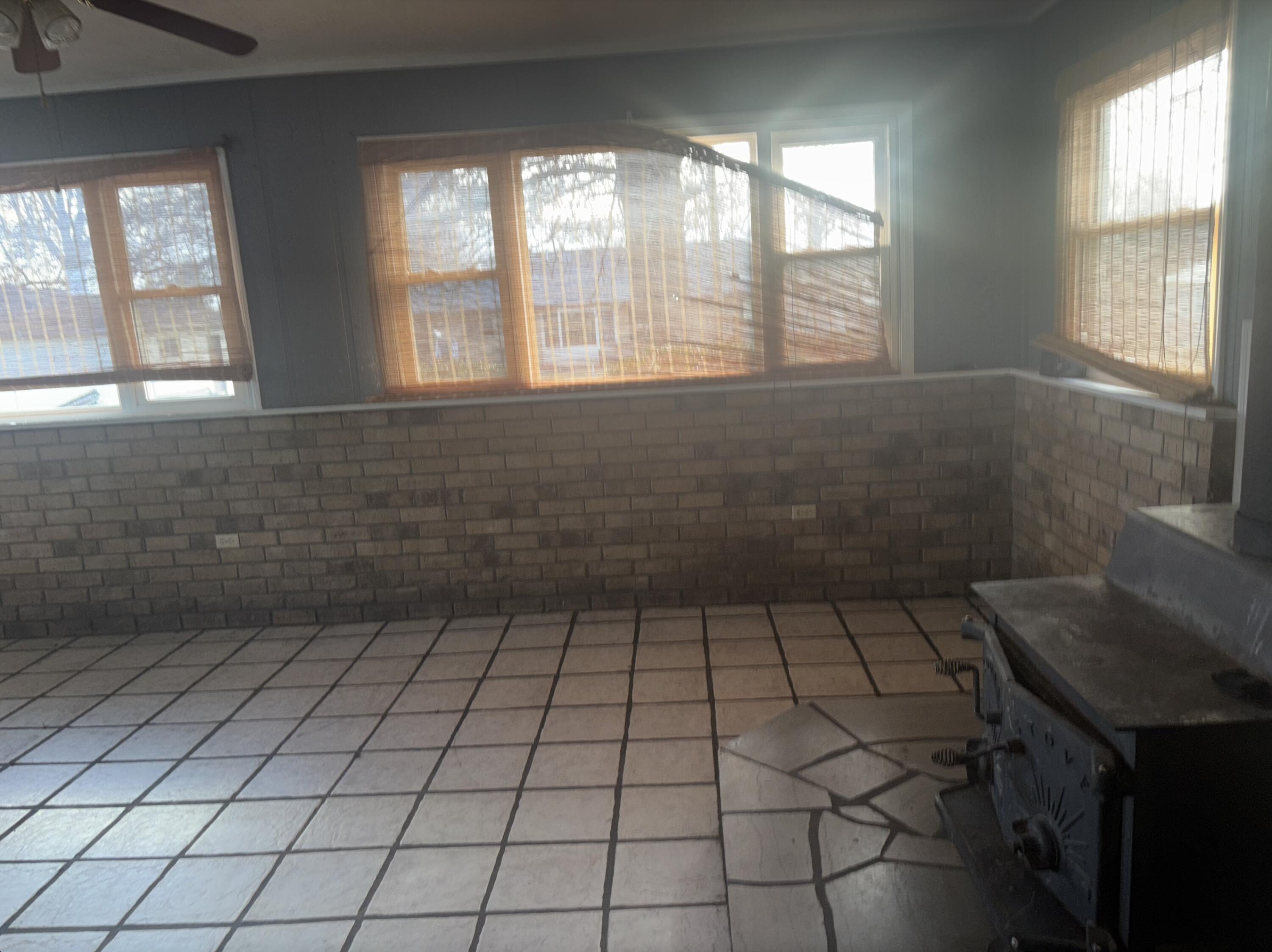 6830 West Lone Oak Street Property Photo 9