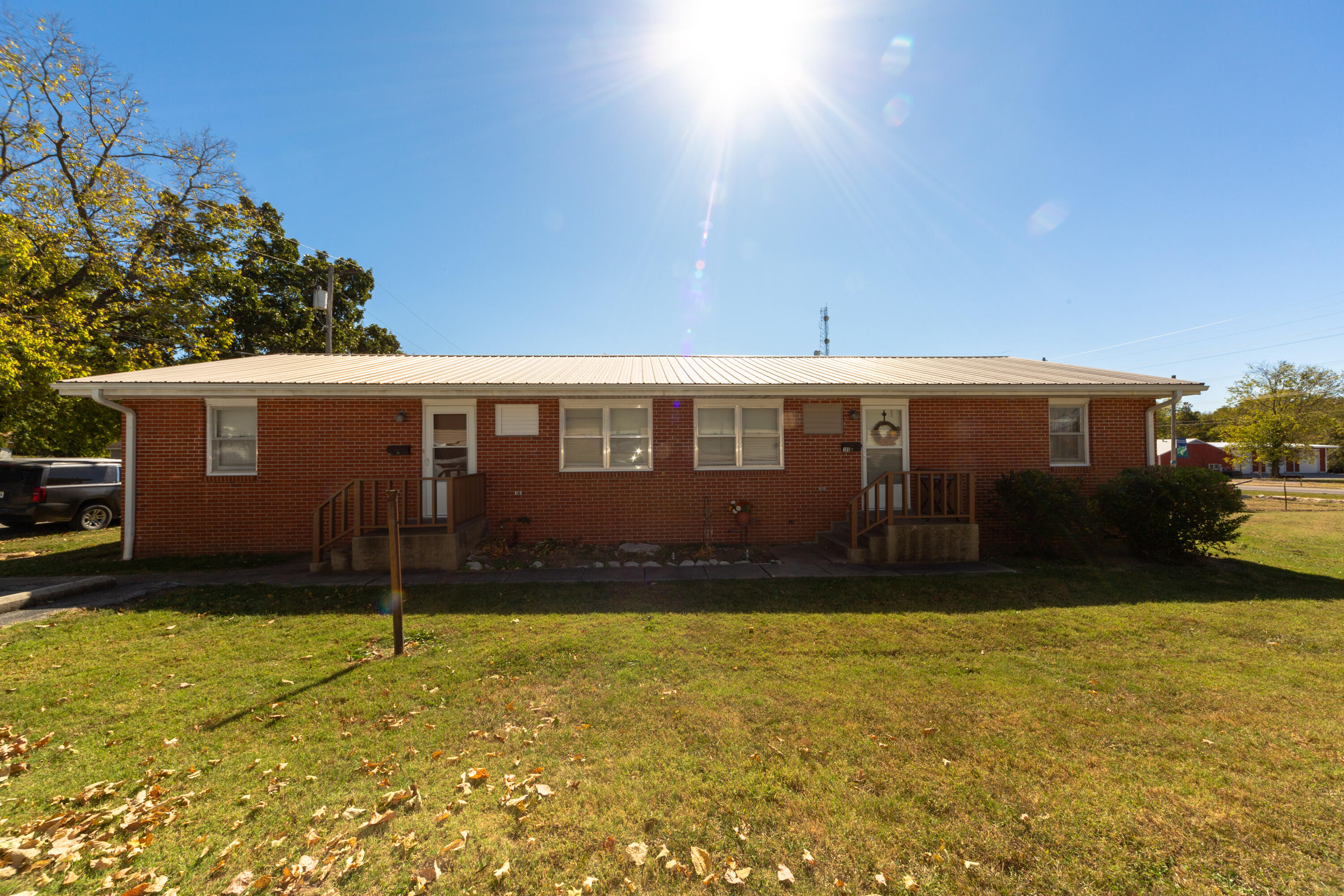 103 & 105 Martin Street Property Photo 27