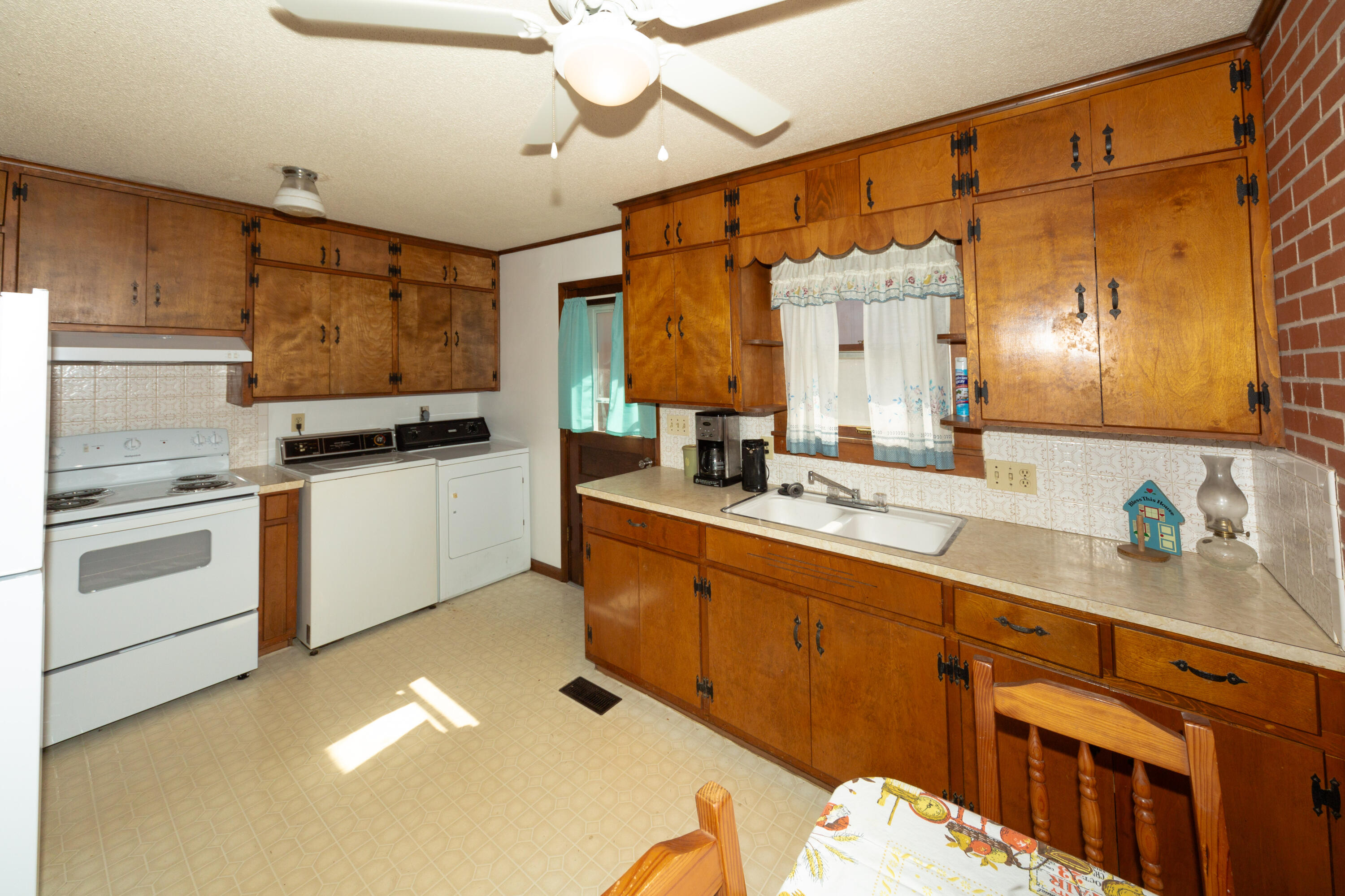 103 & 105 Martin Street Property Photo 33