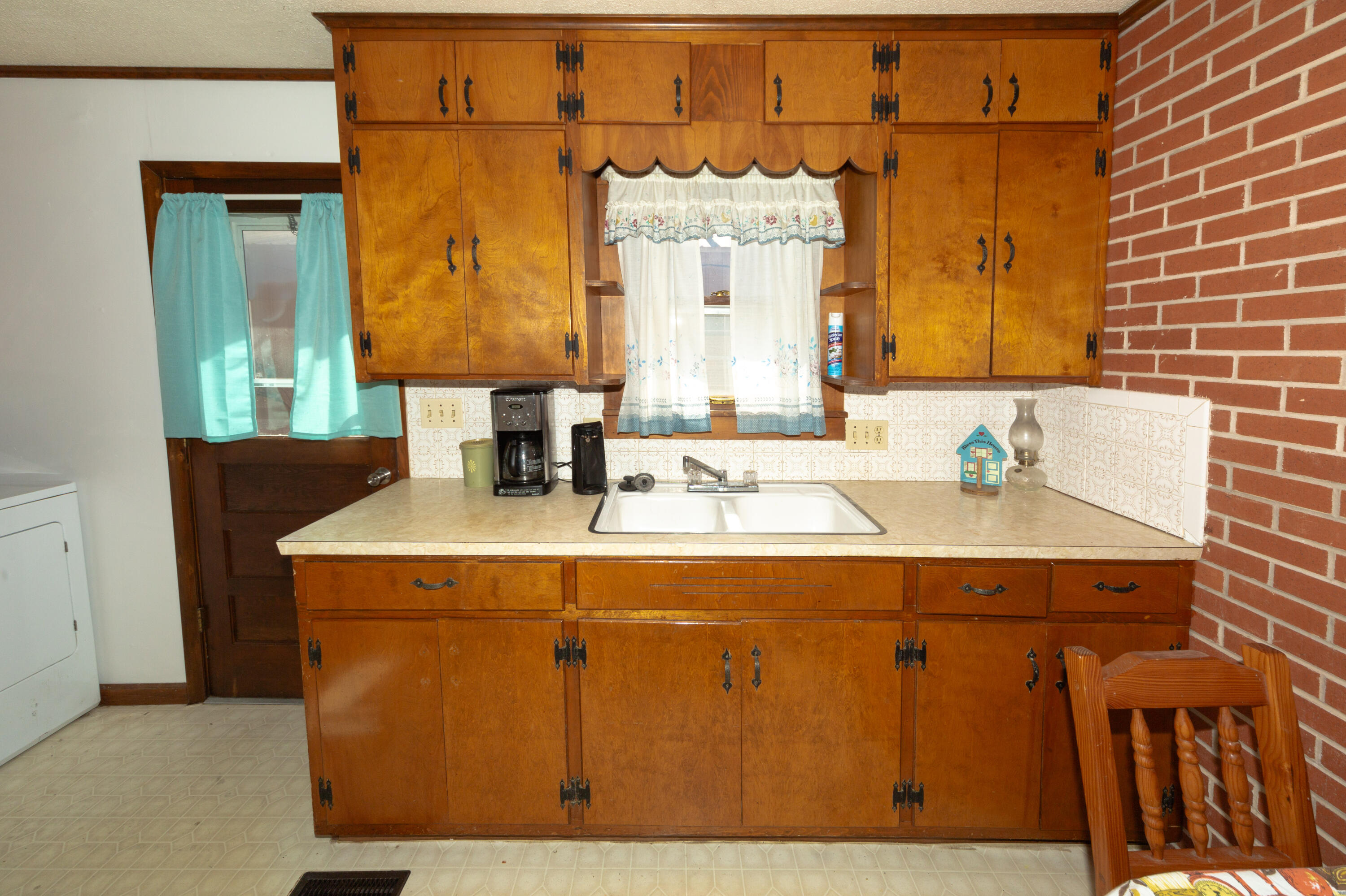 103 & 105 Martin Street Property Photo 34