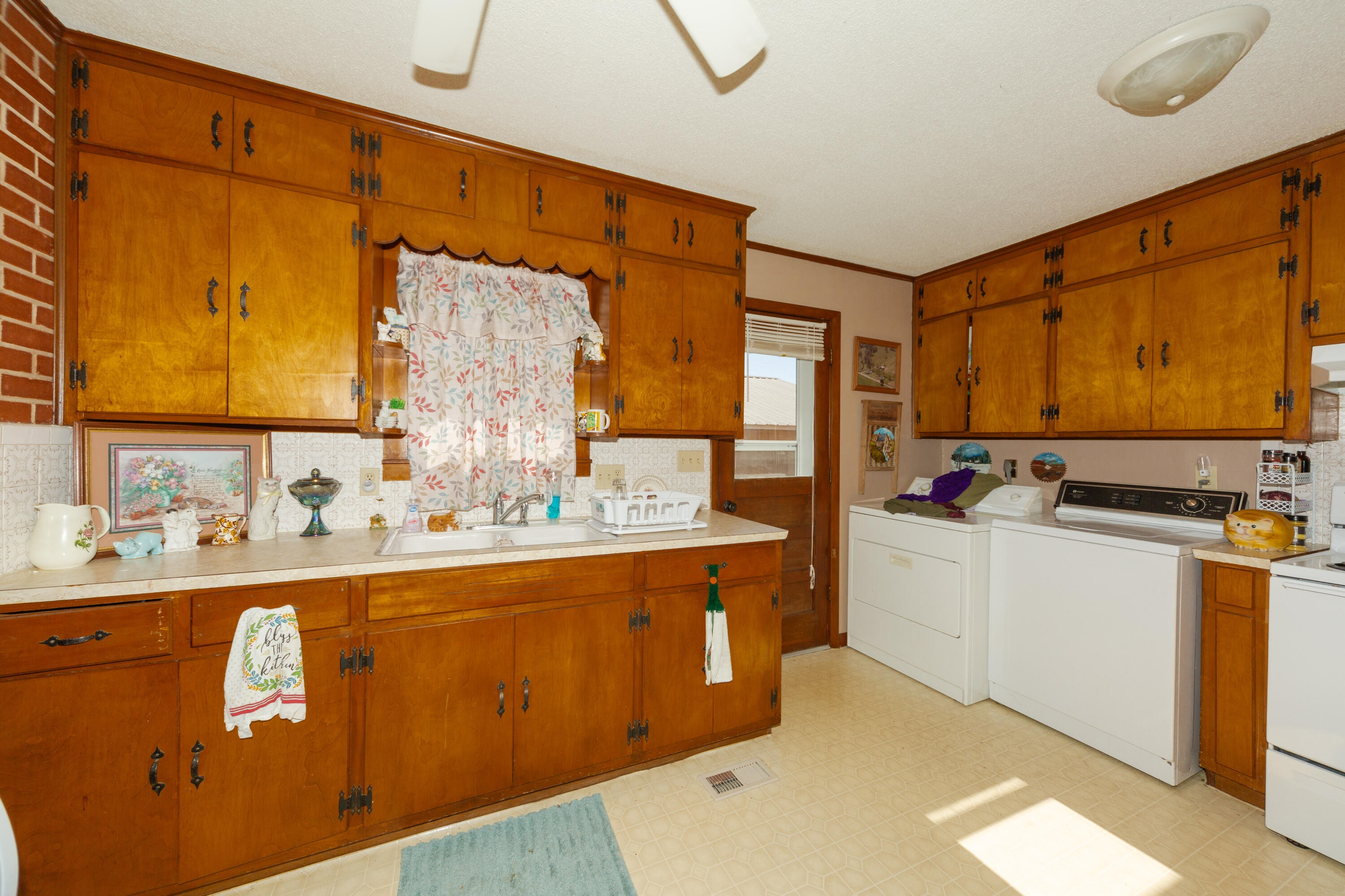 103 & 105 Martin Street Property Photo 43