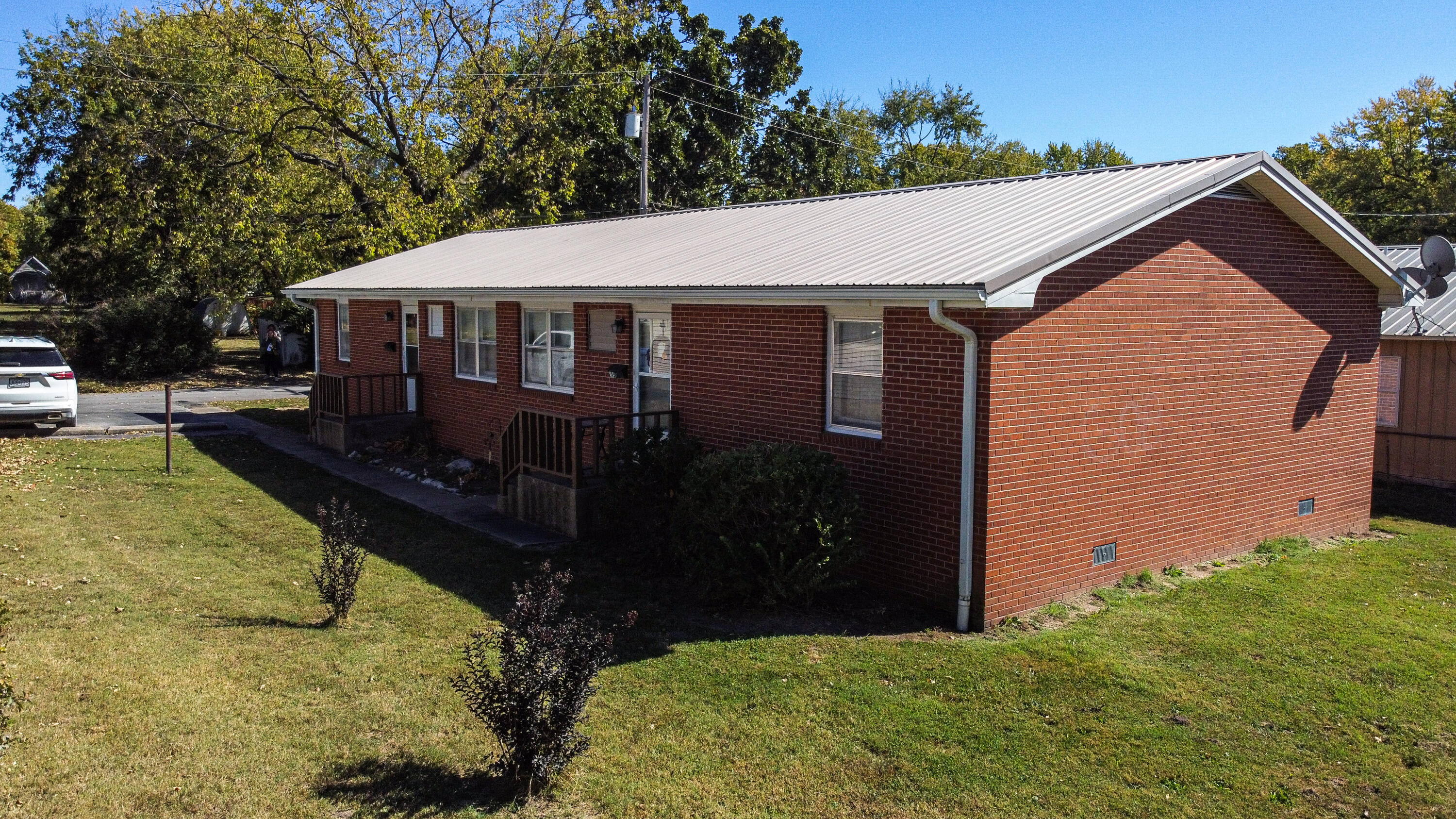 103 & 105 Martin Street Property Photo 64