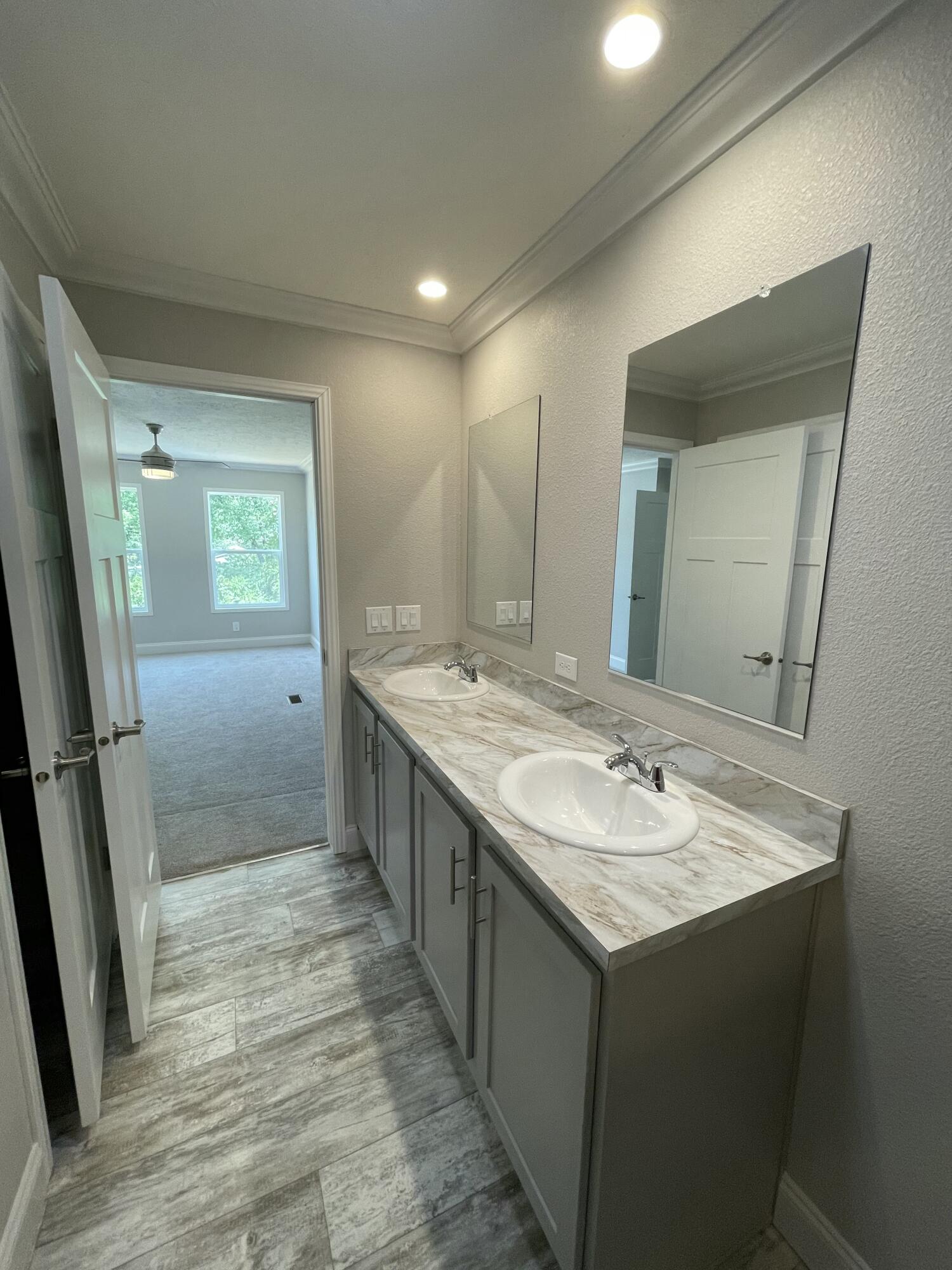 545 Presbyterian Street Property Photo 31